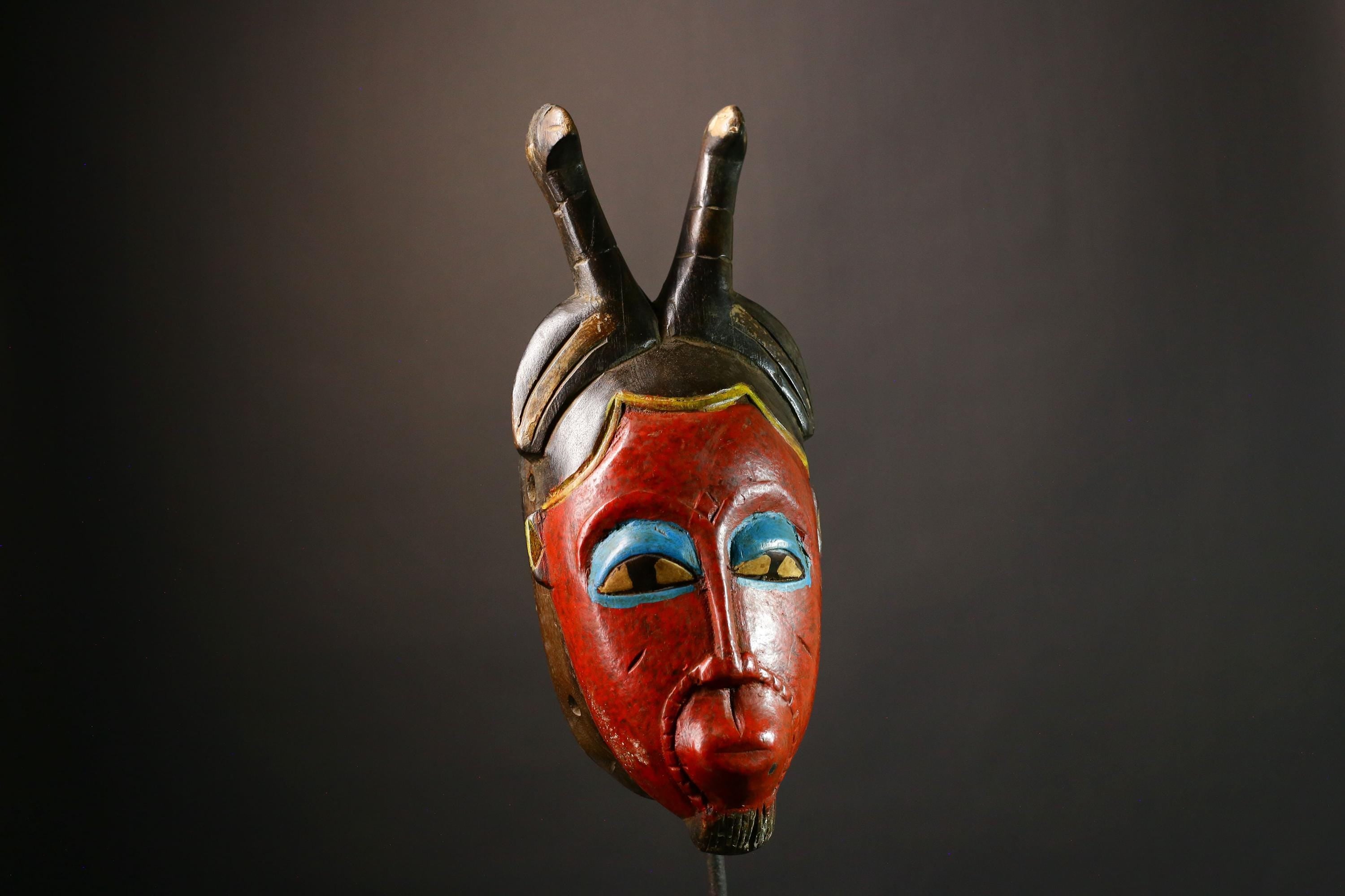 African Antique Wood Mask Beautiful Handcrafted Guro Art Unique Tribal Wall Hanging Ethnic Home Accent Decor Rare Cultural Artifact- G3591