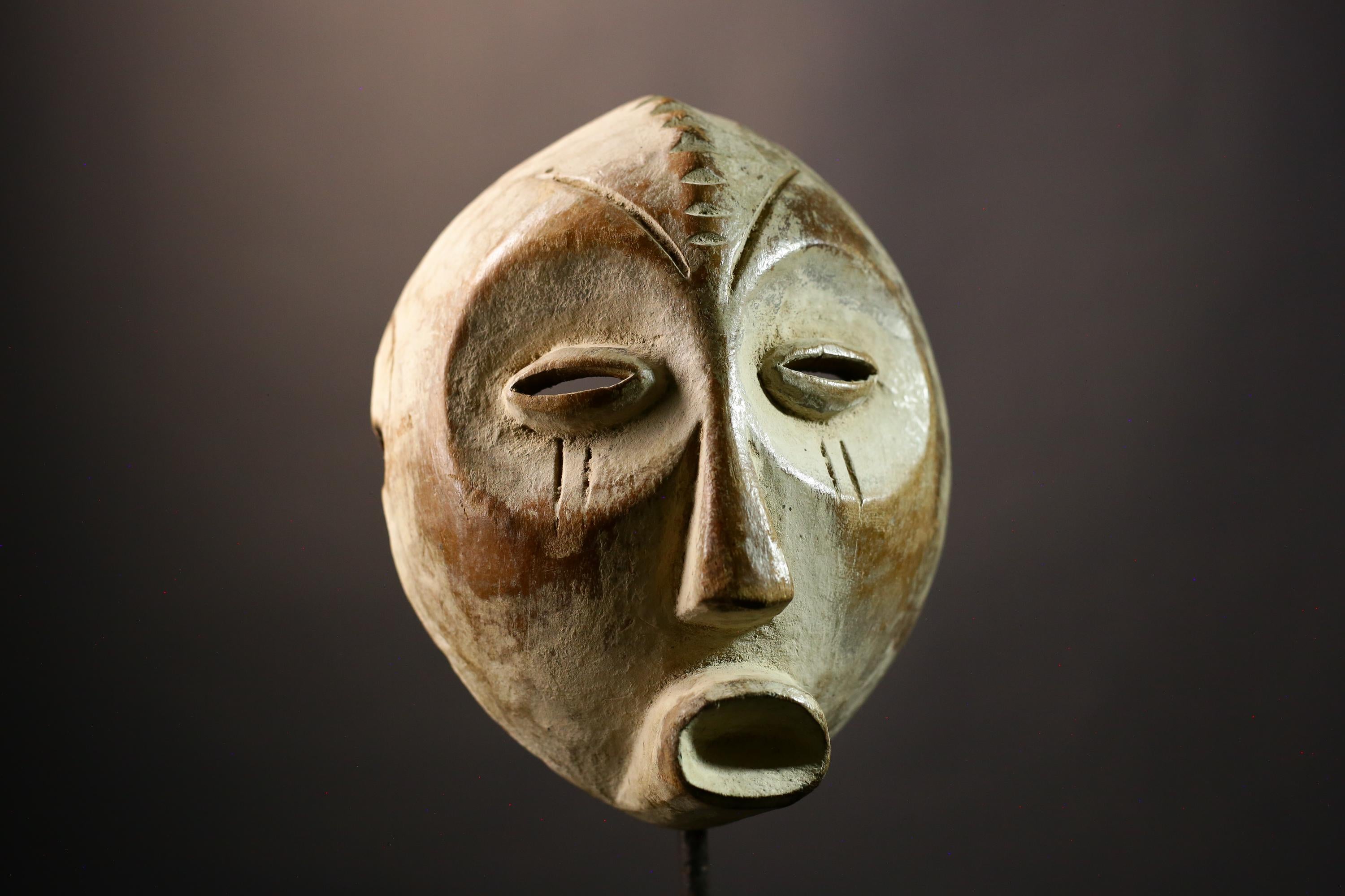 Vintage African Lega Mask Traditional Carved Wall Hanging Art Unique Home Decor for Cultural Elegance and Artistic Interior Design-G3617