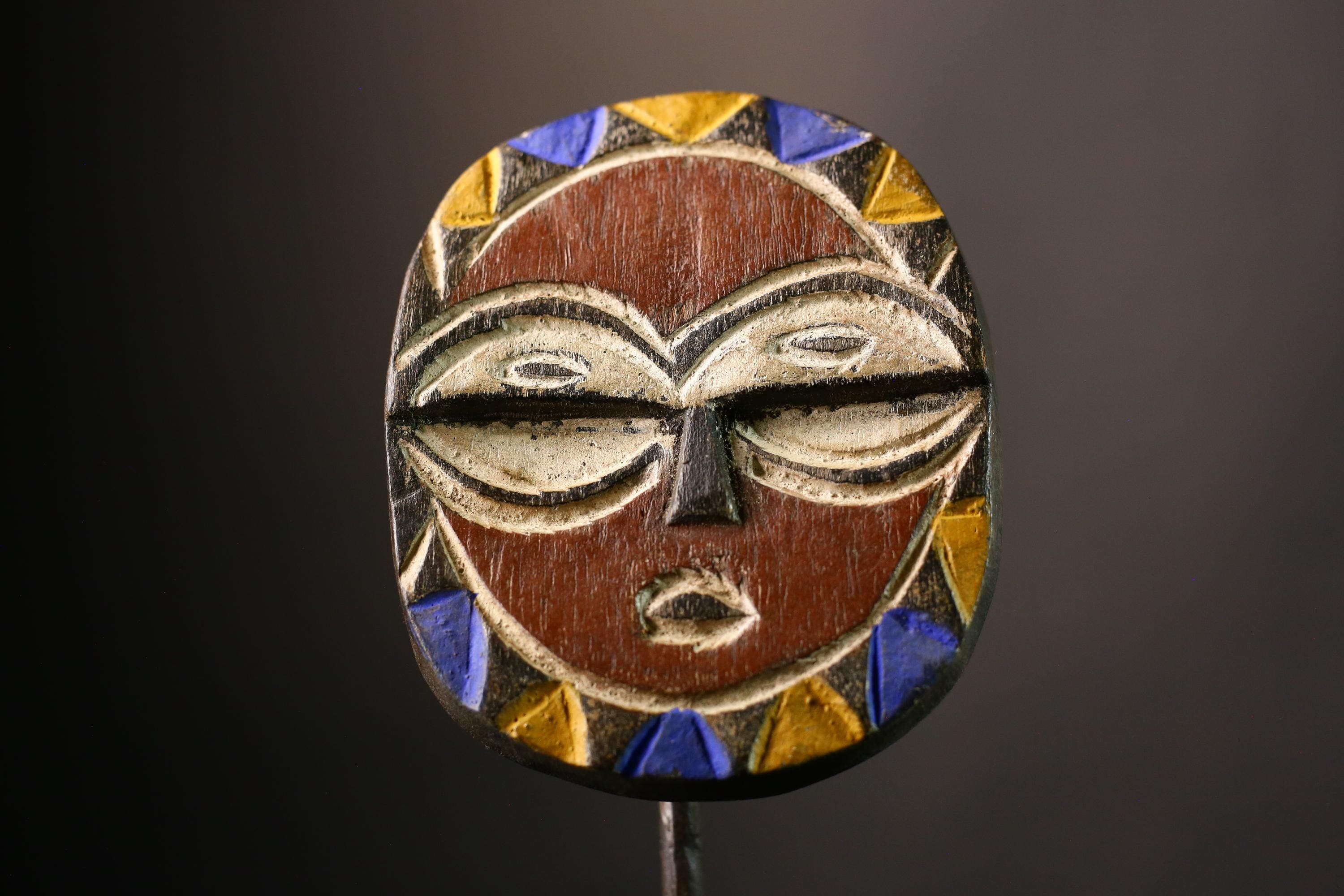 African Tribal Face Sun Mask from Eket, Nigeria Vintage Art Piece Rare Wall Decor for Unique Cultural Aesthetic and Home Style -G3608