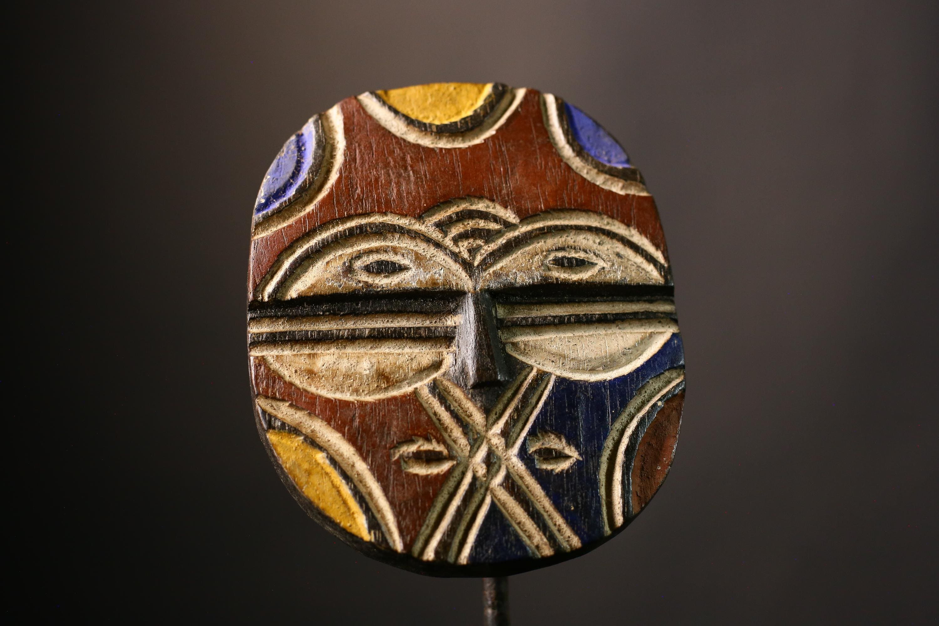 African Tribal Face Sun Mask from Eket, Nigeria Vintage Art Piece Rare Wall Decor for Unique Cultural Aesthetic and Home Style -G3607