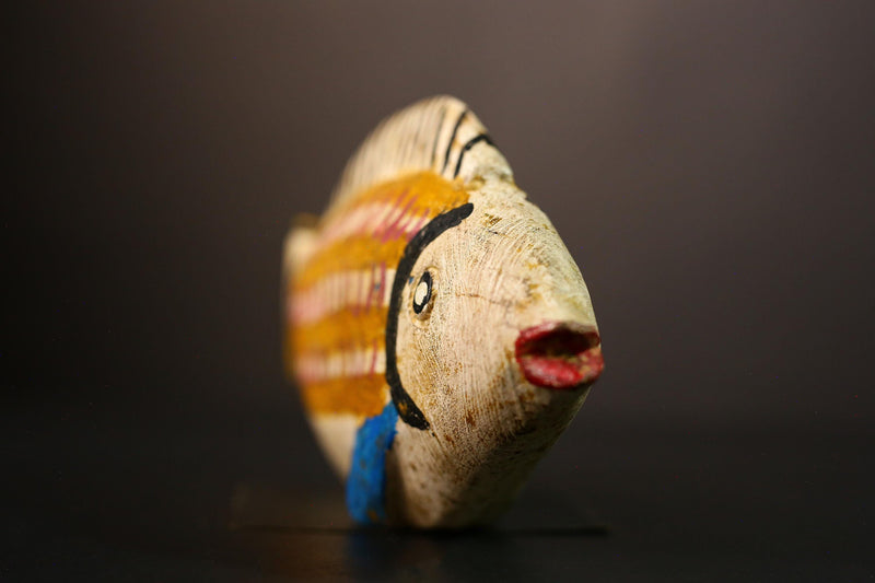 Unique Handmade African Bozo Fish Puppet Statue Exquisite Wood Collectible Mask Perfect Decor for Cultural Enthusiasts Artistic Homes-G1982