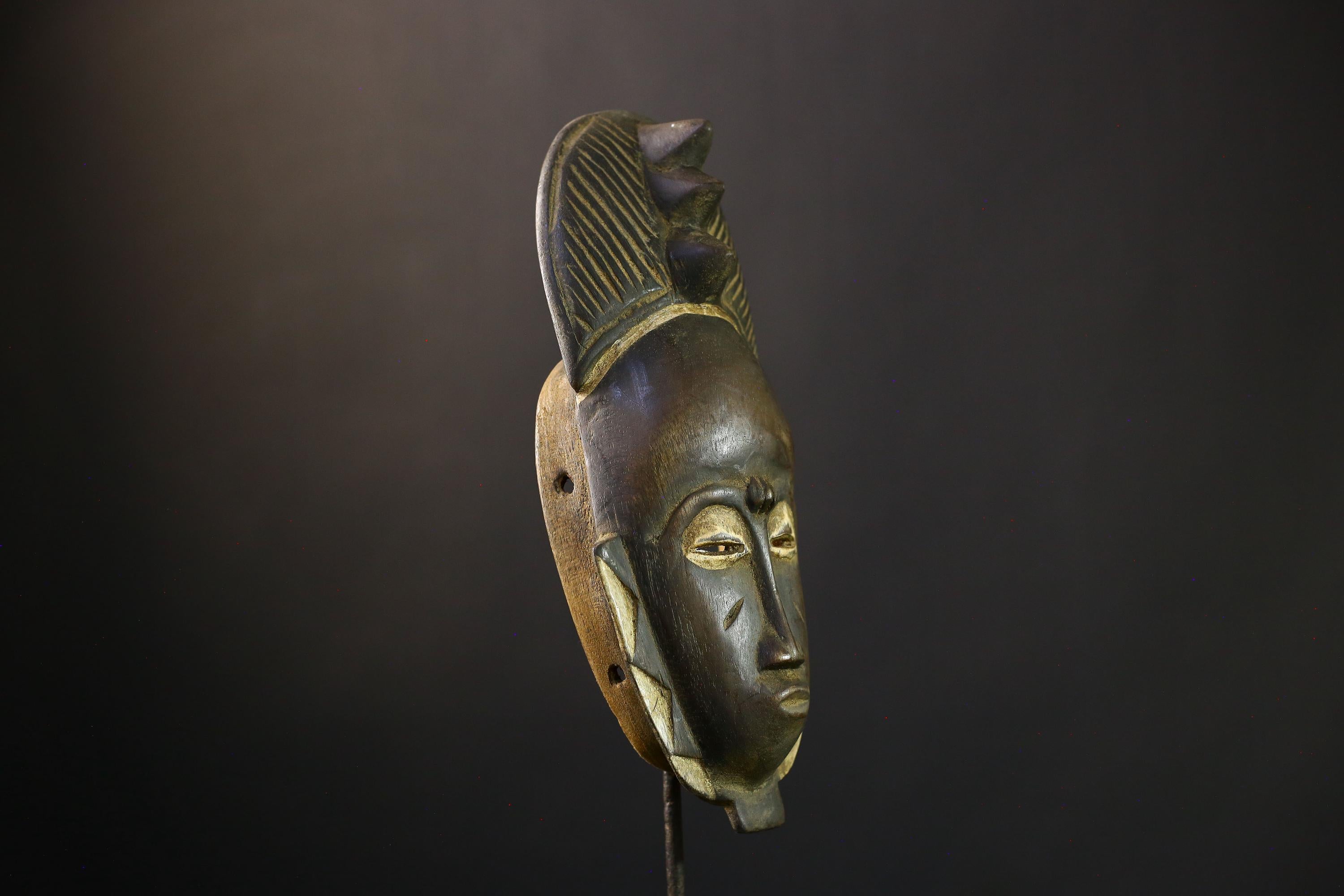 African Guro Mask Vintage Hand-Carved Wood Tribal Decorative Art Piece-G3868
