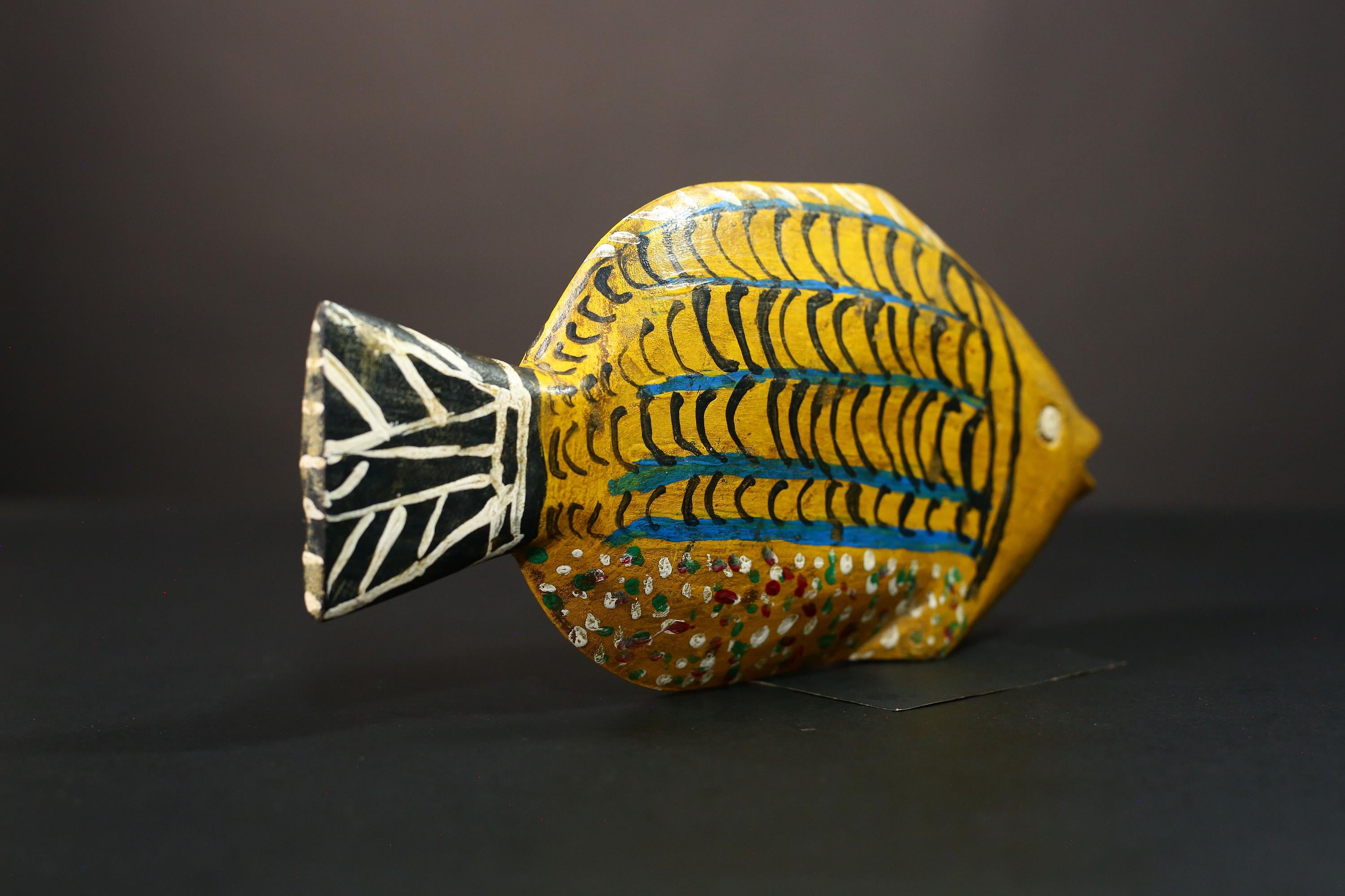 African Hand-Carved Tribal Bozo Fish Figurine Unique Solid Wood Exquisite Collectible Sculptures Authentic Cultural Home Decor Piece-G2027