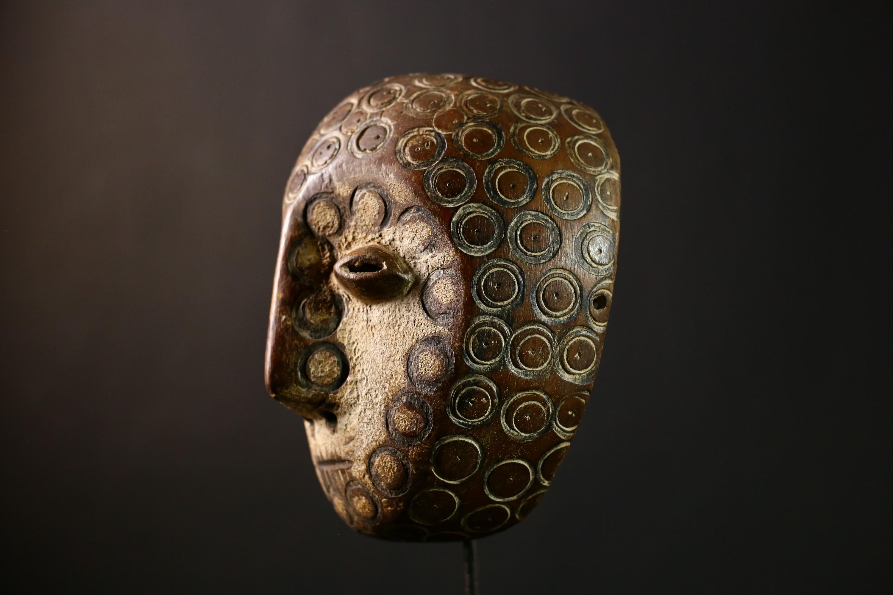African Bwami Mask - Handcrafted Wooden Tribal Wall Art Sculpture | Unique Congo Decor | Authentic Ethnic Collectible for Home-G3936