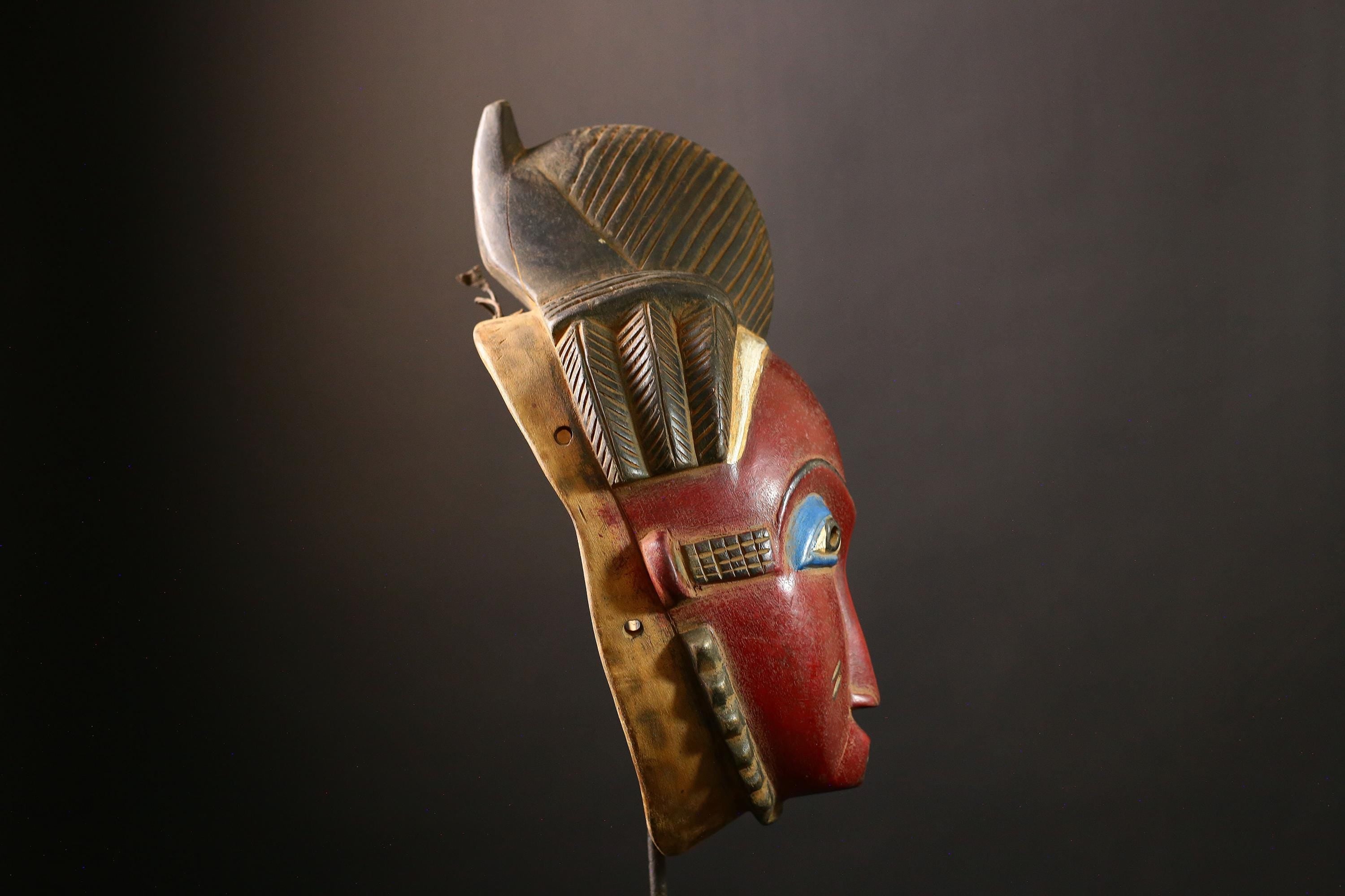 African Mask Vintage Guro Baule - Hand-Carved Wooden Tribal Face Wall Art Decor for Home, Art Collectibles, and Cultural Display-9570