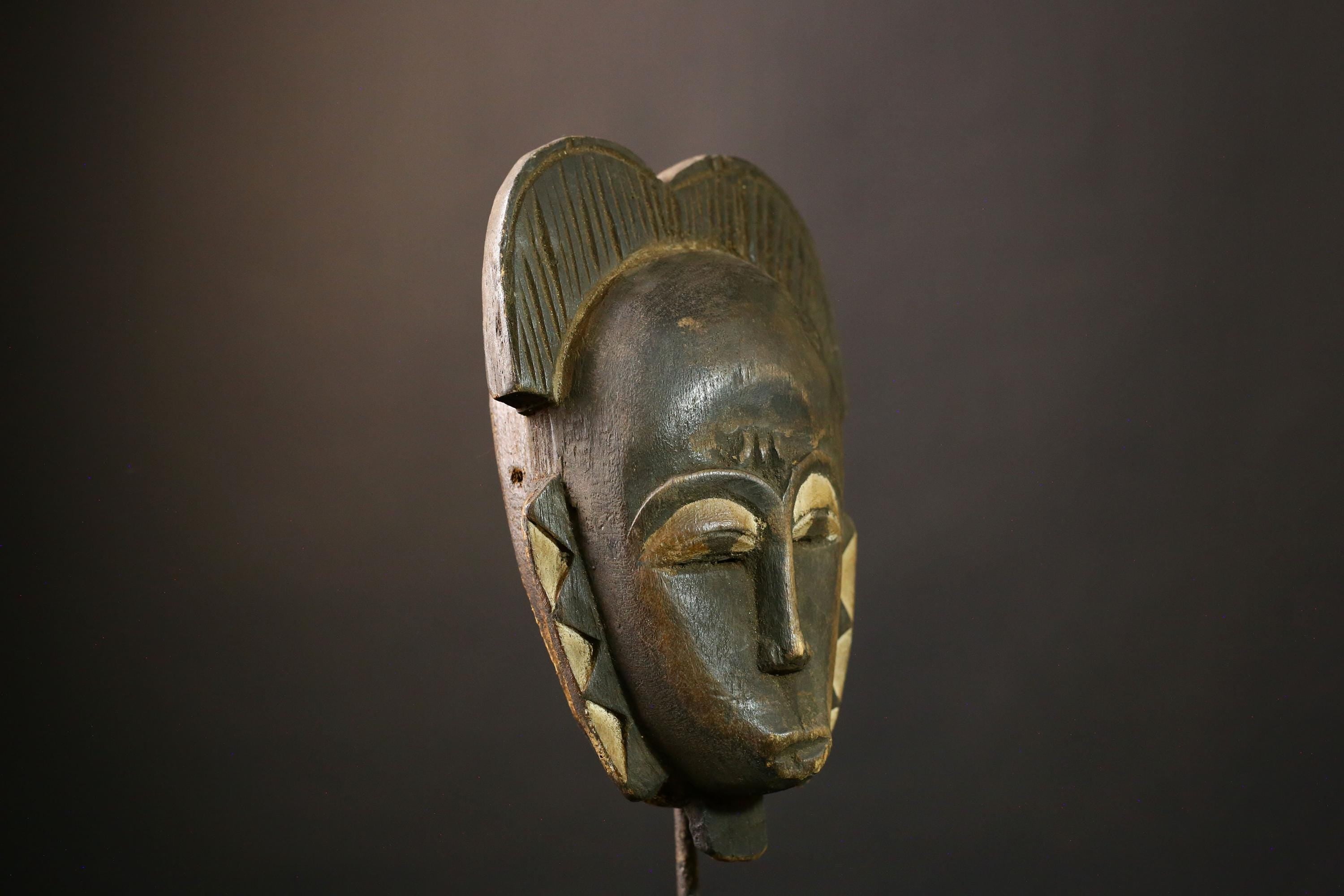 African Mask Handmade Guro Tribal Wall Art - Vintage Carved Wood Face Decor, Unique Cultural Sculpture for Home Decor Collectors -5304