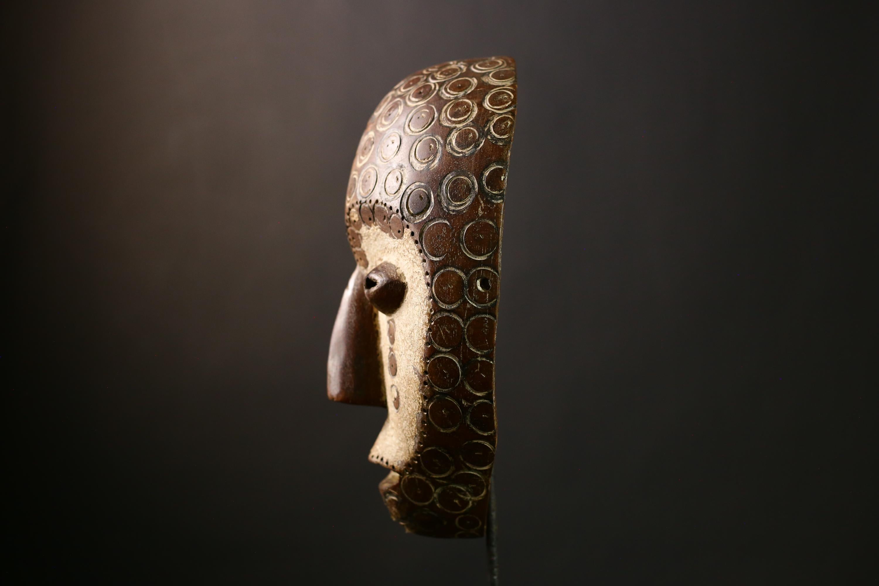 African Bwami Mask - Unique Handcrafted Wooden Tribal Wall Art from Congo, Ethnic Sculpture for Home Decor and Collectors-G3970