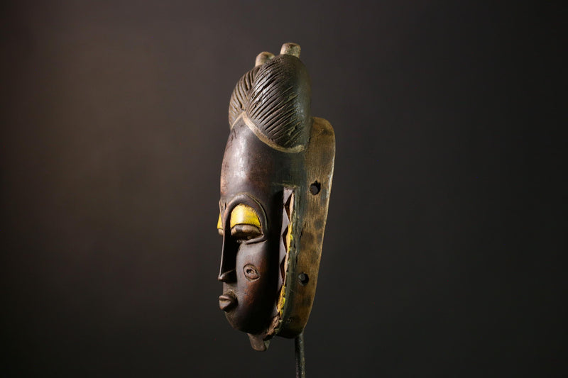 African Guro Mask - Vintage Wood Carved Tribal Face Art, Unique Wall Hanging Decor, Handcrafted Ethnic Sculpture for Collectors-G3959