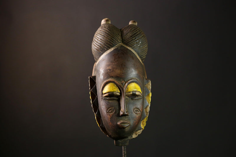 African Guro Mask - Vintage Wood Carved Tribal Face Art, Unique Wall Hanging Decor, Handcrafted Ethnic Sculpture for Collectors-G3959