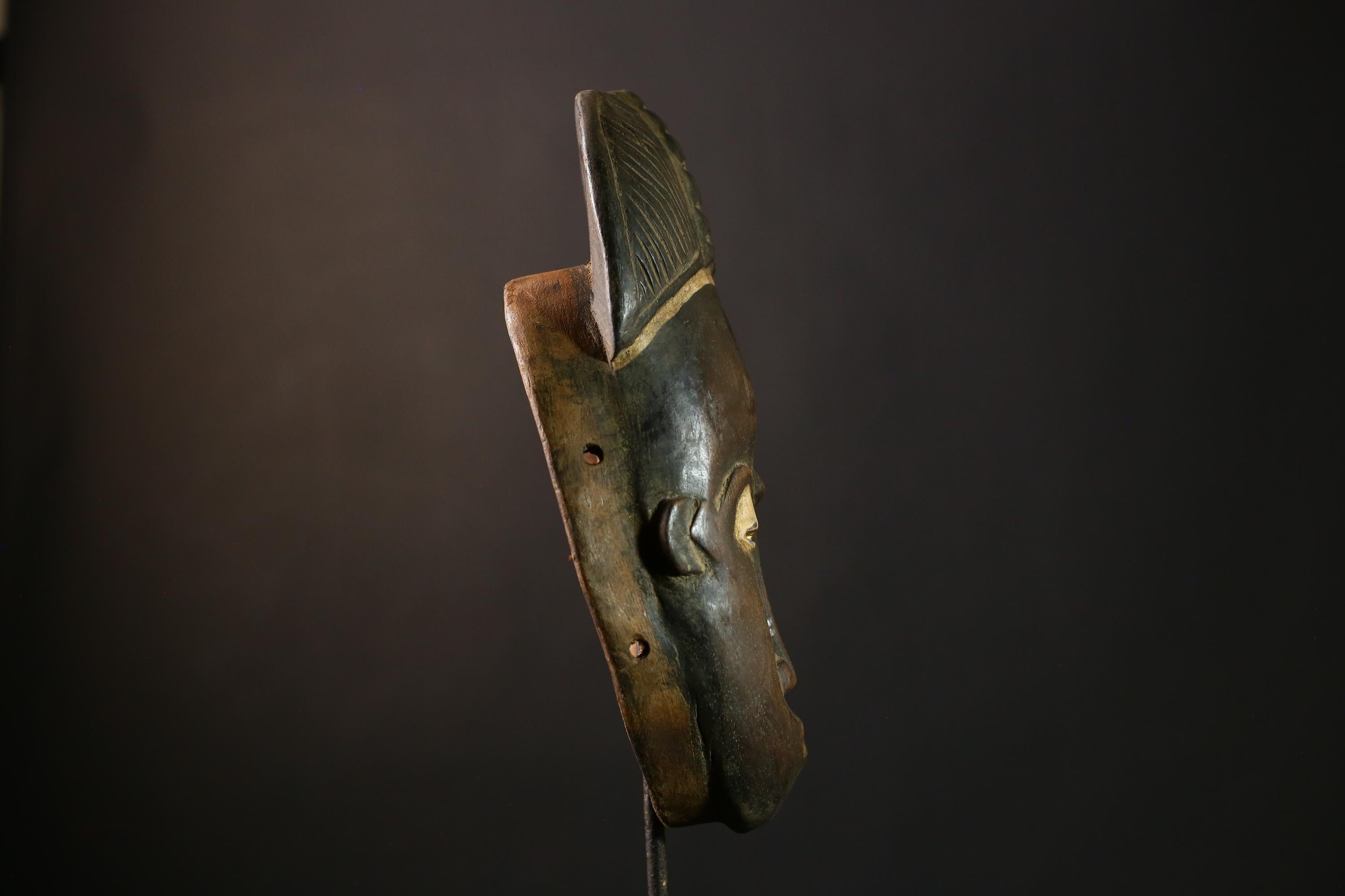 African Guro Mask - Vintage Wood Carved Tribal Face Art, Unique African Wall Decor, Handcrafted Collectible Sculpture for Home-G3958