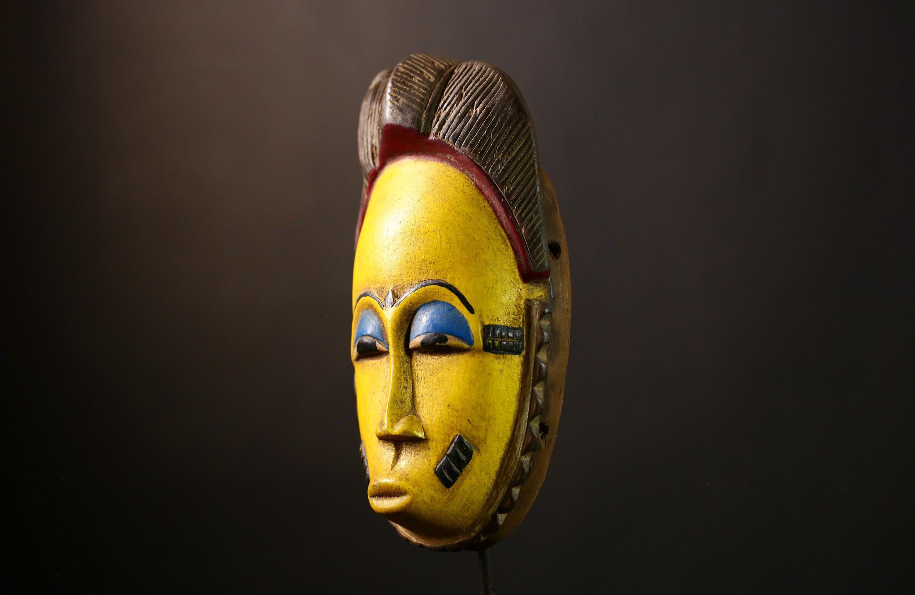African Yaure Guro Mask: Antique Wooden Art from Liberia | Unique Wall Décor for Home | Authentic Tribal Sculpture for Collectors-G4016