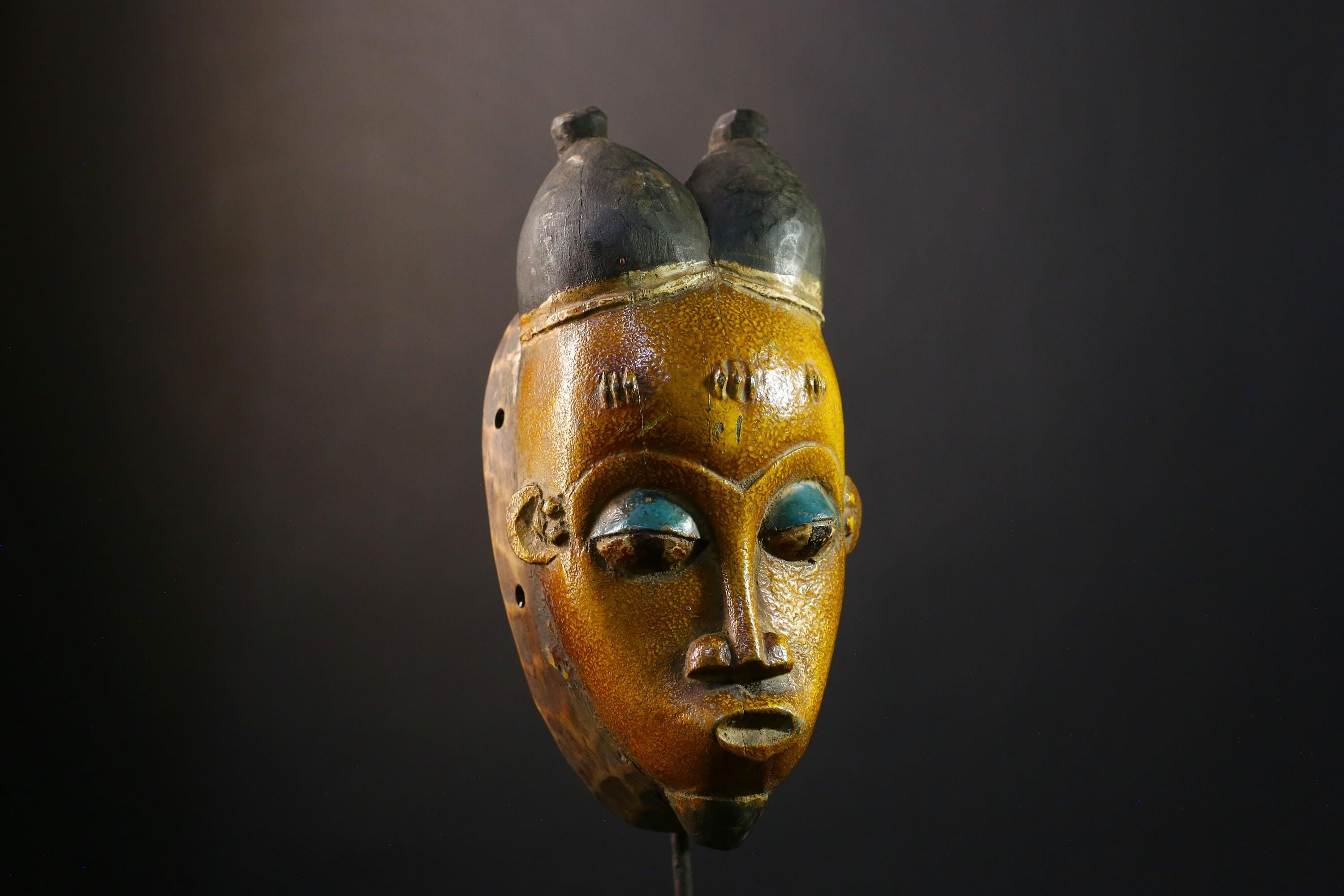 African Mask Authentic Guro Tribal Mask, Unique Cultural Art Piece, Handcrafted Home Decor, Ethnic Wall Sculpture for Collectors-G3765