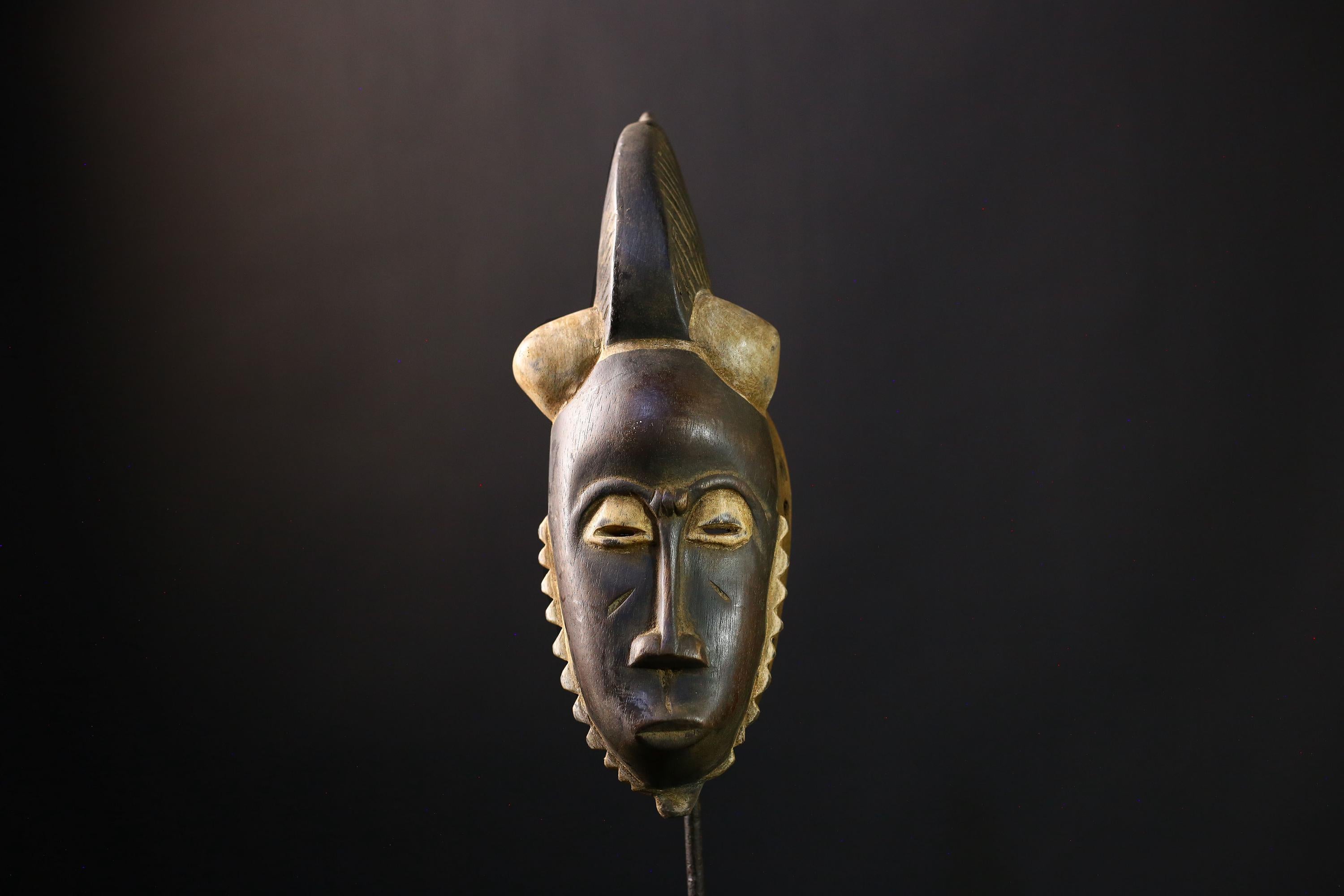 African Mask -Vintage Guro Tribal Art Handcrafted Wooden Ceremonial Sculpture, Authentic Ethnic Decor for Collectors and Home Display.-G3836