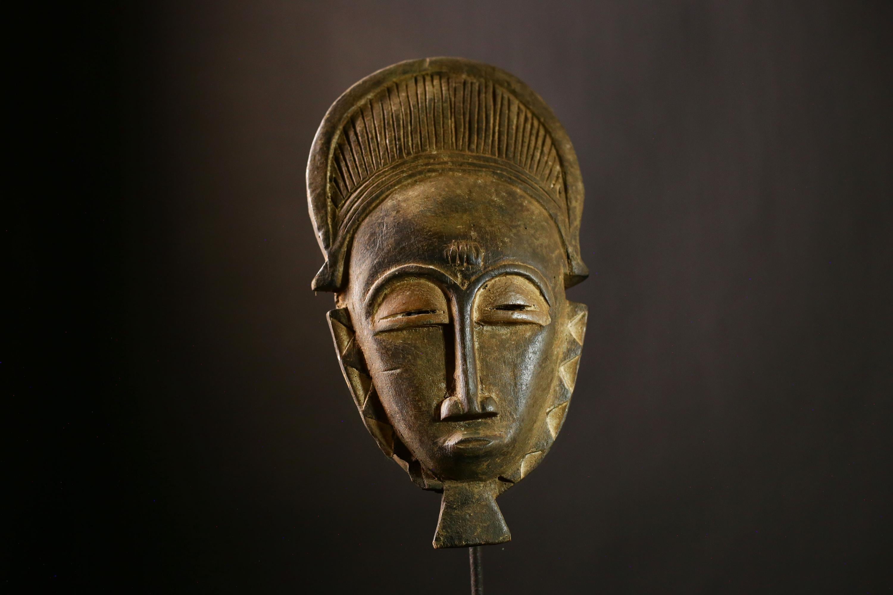 African Guro Mask Hand Carved Wood Vintage Tribal Wall Hanging Art Decor-5650