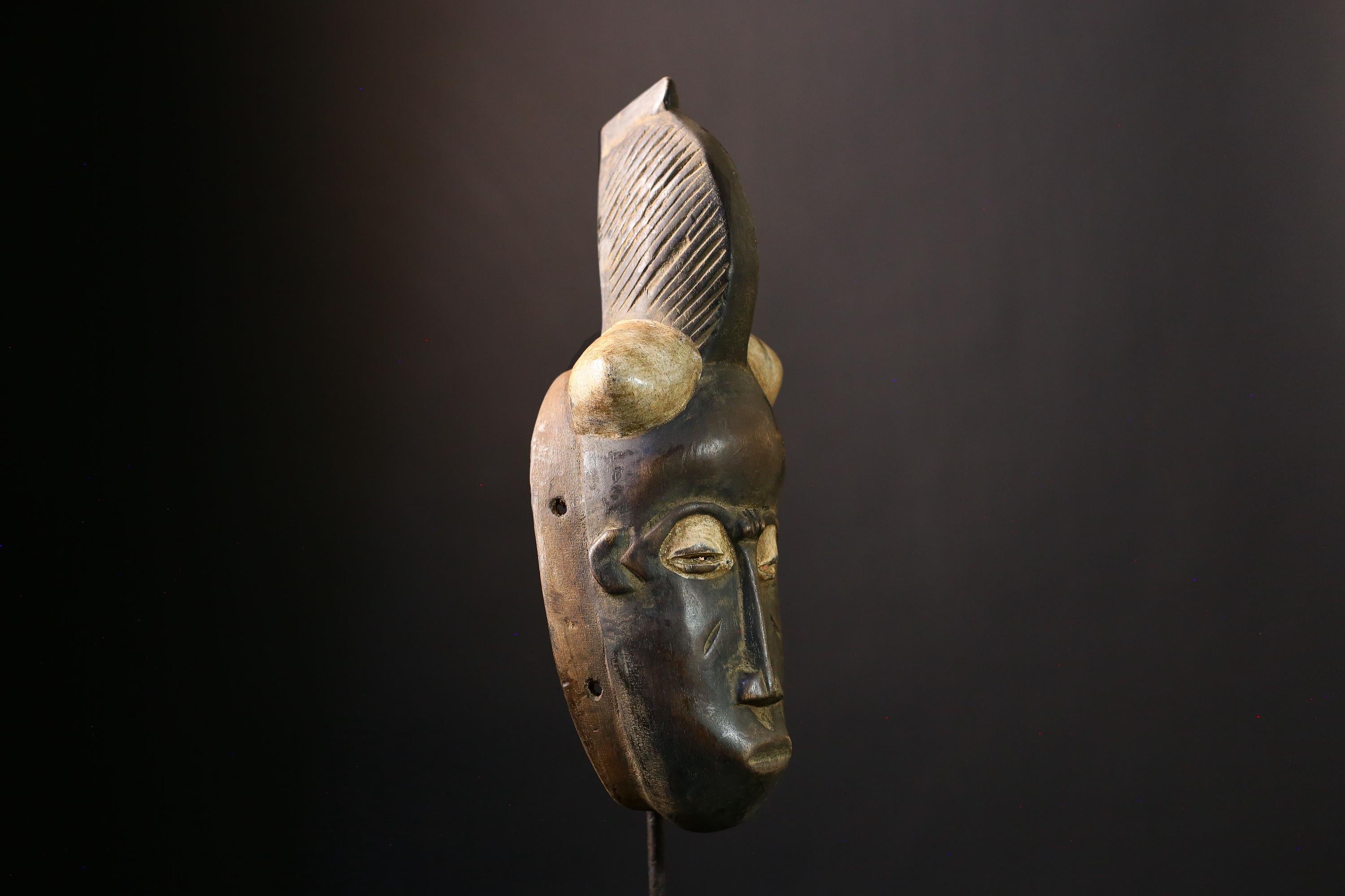 African Guro Mask - Hand-Carved Tribal Face, Unique Wooden Wall Art Decor, Ethnic Sculpture, Vintage Collectible for Home-G4010