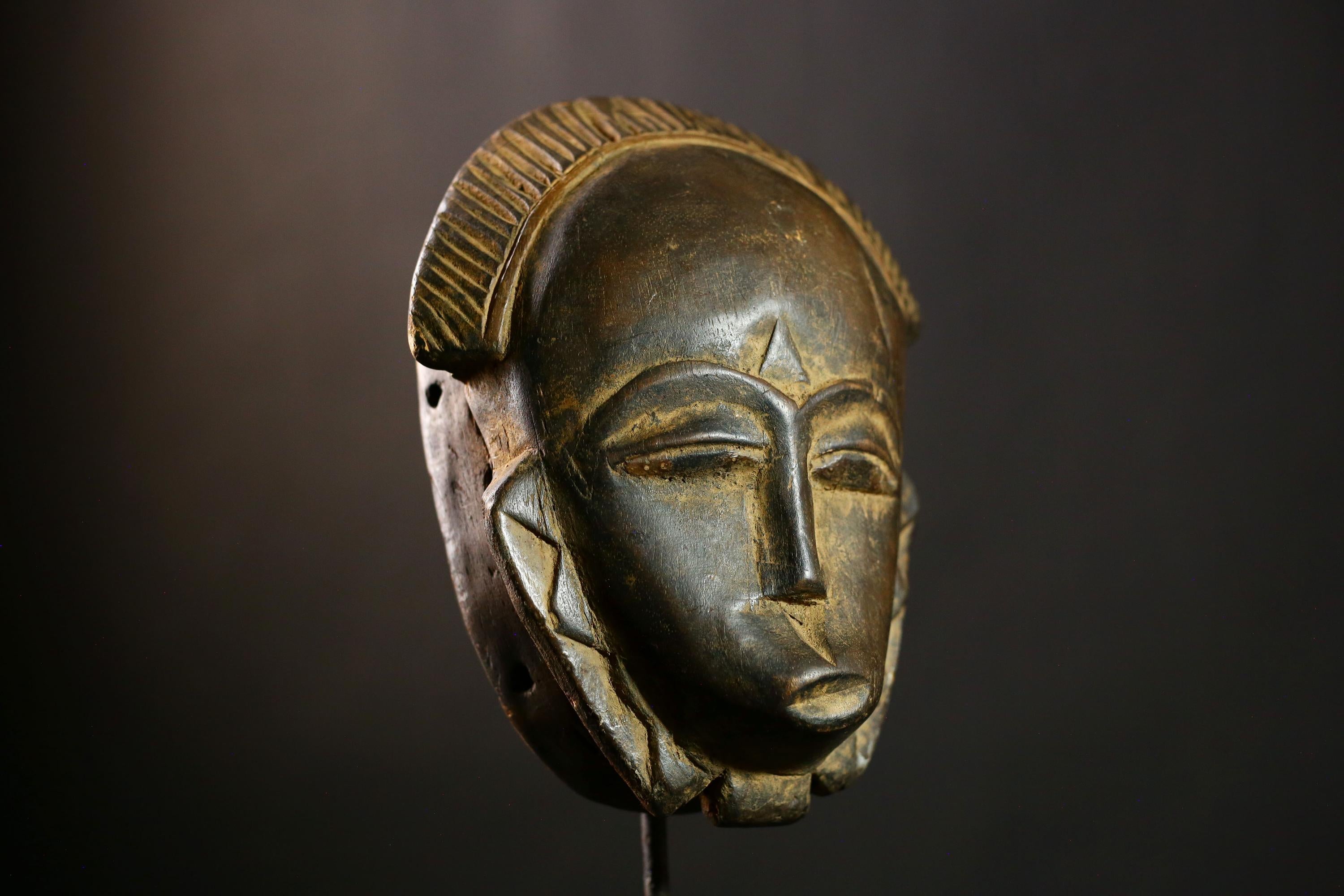 African Guro Yaure Mask, Hand Carved Vintage Wood Art, Unique Wall Hanging Decor, Collectible Sculpture, Ethnic Home Decoration Piece-6478