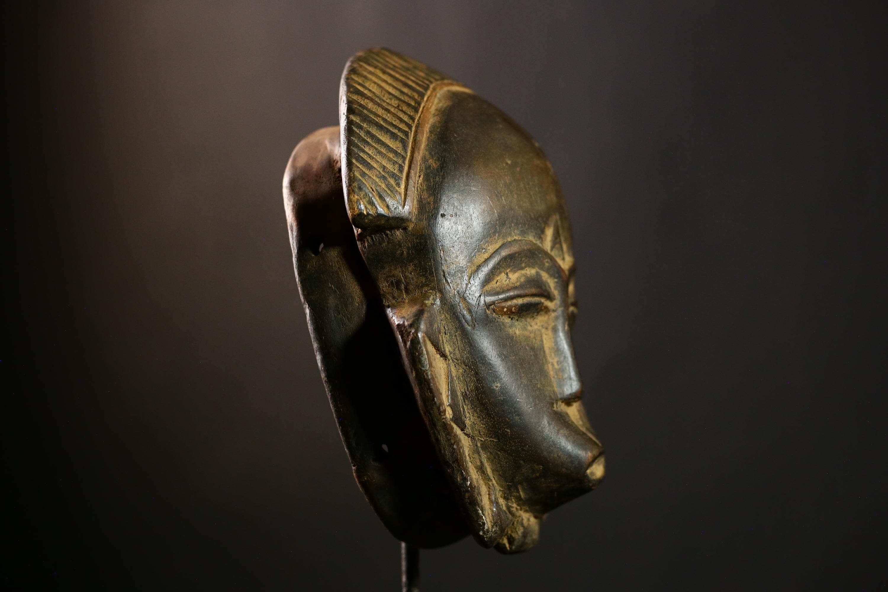 African Guro Yaure Mask, Hand Carved Vintage Wood Art, Unique Wall Hanging Decor, Collectible Sculpture, Ethnic Home Decoration Piece-6478