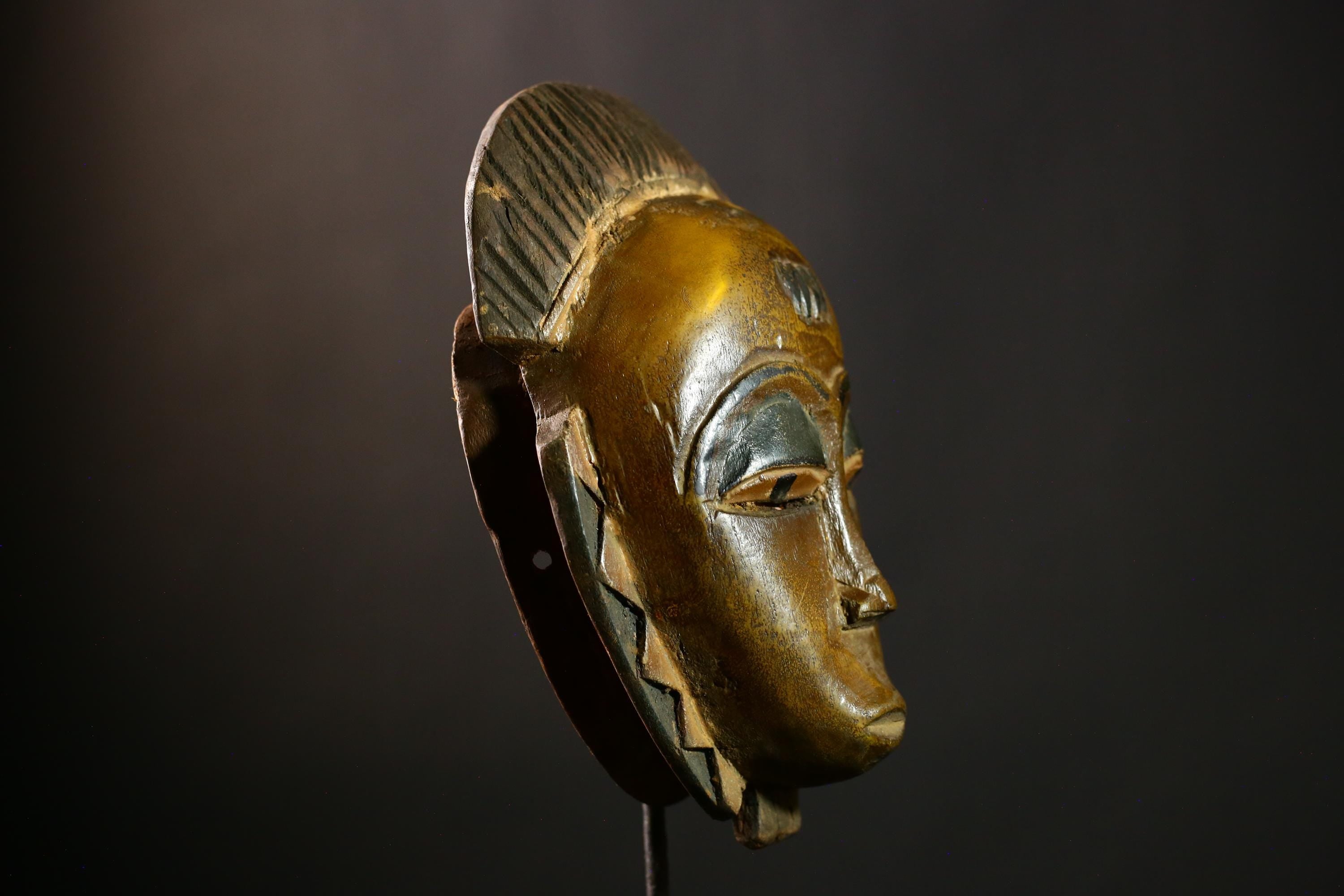 African Guro Vintage Mask, Hand Carved Wood Tribal Face Art, Unique Wall Hanging Decor, Ethnic Sculpture for Home Collectors-4992