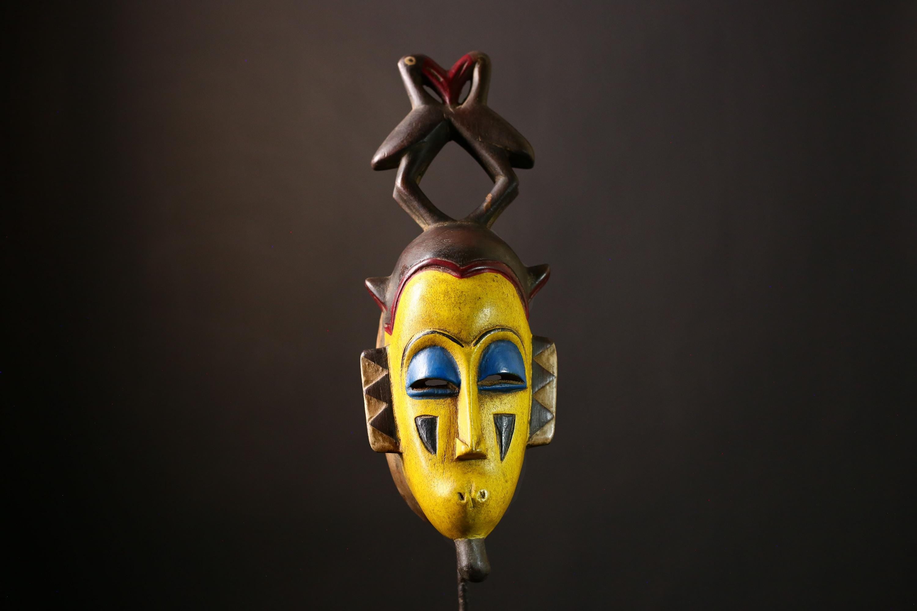 African Guro Mask – Rare Antique Handcrafted Wood Art Object, Unique Wall Decor for Home or Office, Collectible Sculpture Piece-G4032
