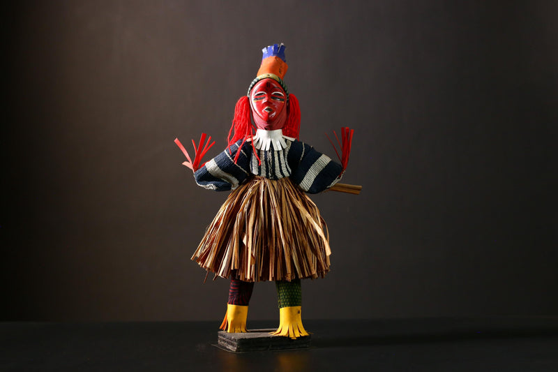African Doll Handmade Ritual Dancing Kachina Grass Skirt , Medicine Doll-G4261