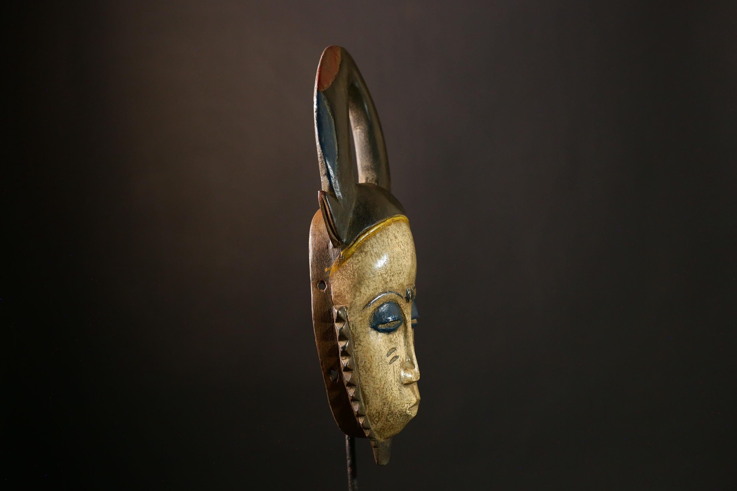 African Guro Mask - Vintage Carved Wooden Wall Art, Tribal Face Decor, Unique Sculpture for Home, Ethnic Art Collectibles-G4061