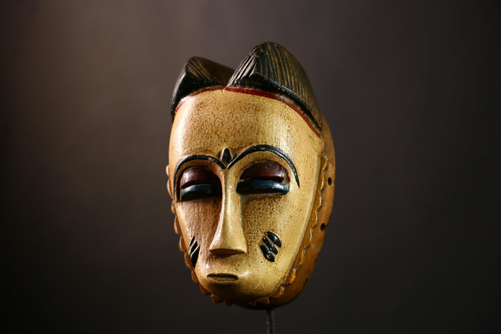 African Mask Collectible Hand Carved Guro Baule Wall Hanging in White-9461
