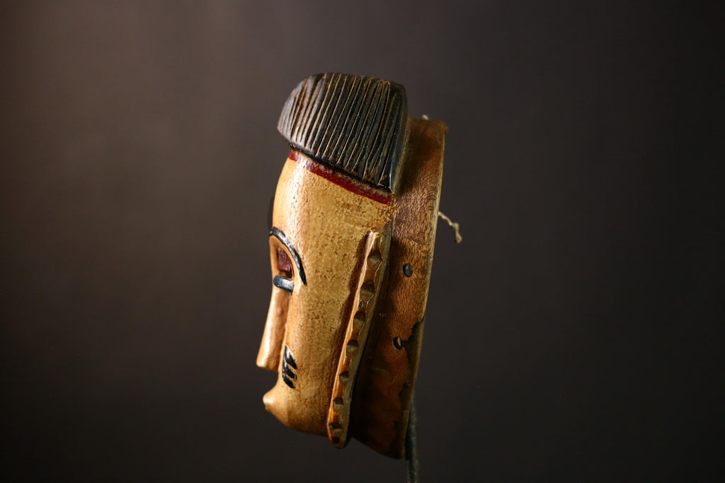 African Mask Collectible Hand Carved Guro Baule Wall Hanging in White-9461