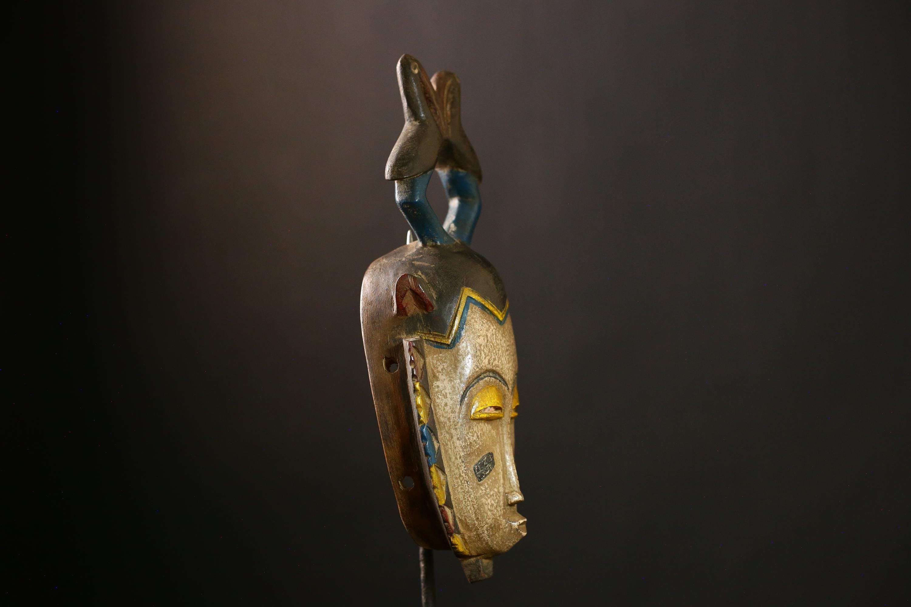 African Baule Mask - Handmade Tribal Wood Sculpture, Vintage Collectible Wall Art for Unique Decor - Stunning African Art Object-G4093