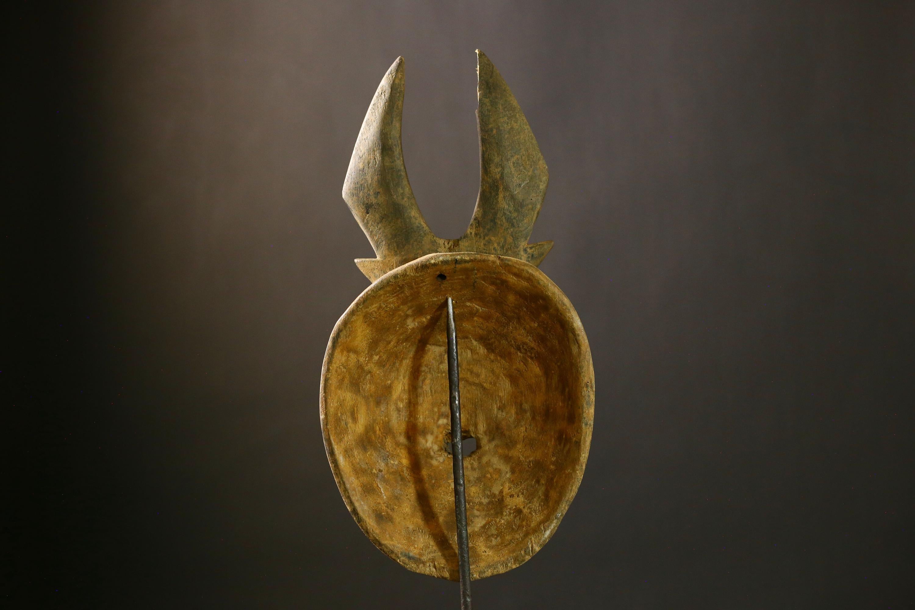 African Authentic Guro Mask Handcrafted Tribal Art Piece for Unique Wall Hanging Home Decor and Cultural Heritage Decoration-G1802