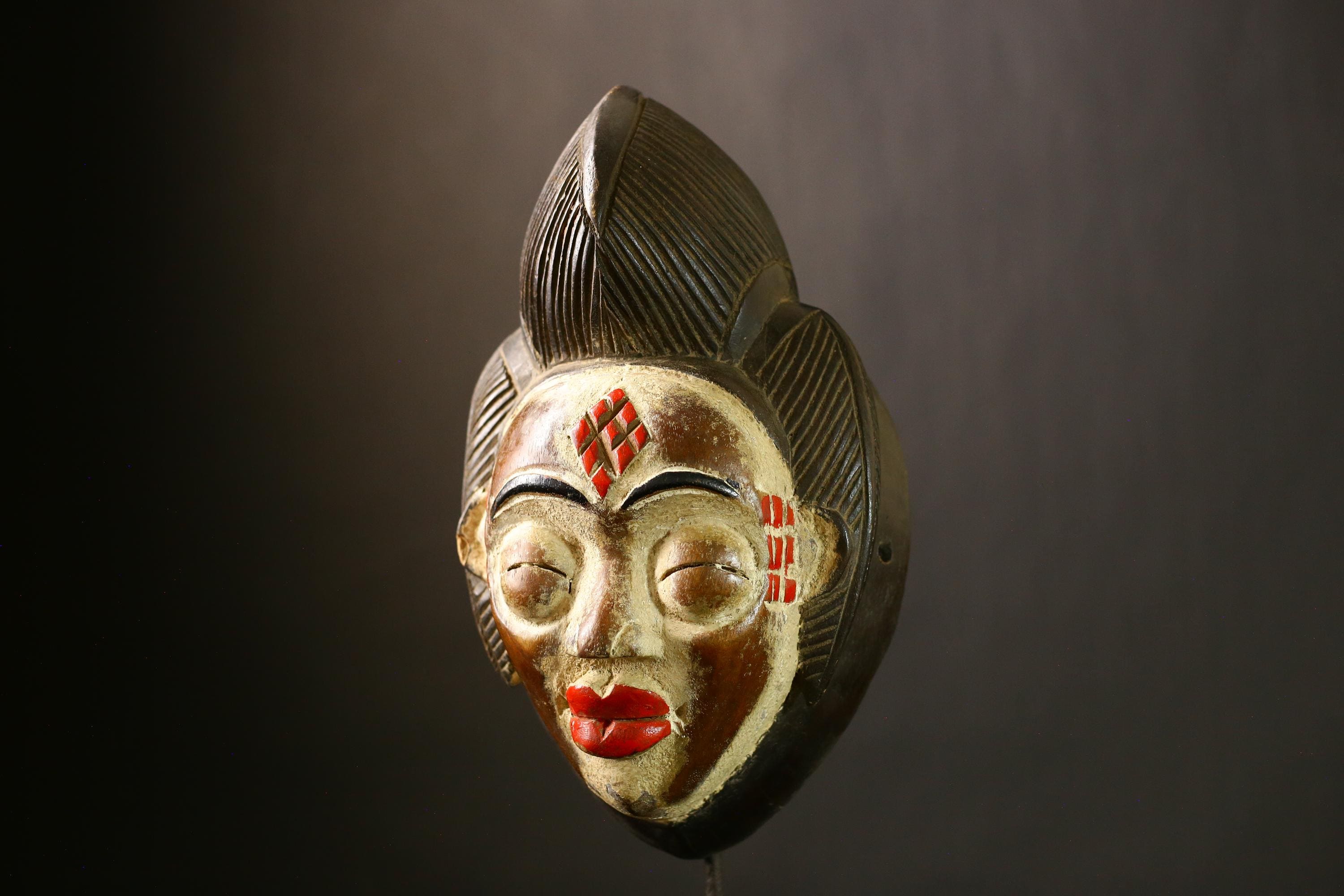 African Bapunu Tribal Mask Wood Carving Gabon Art Authentic Ceremonial Face Wall Decor Handmade Sculpture Traditional Home Decoration-G4320
