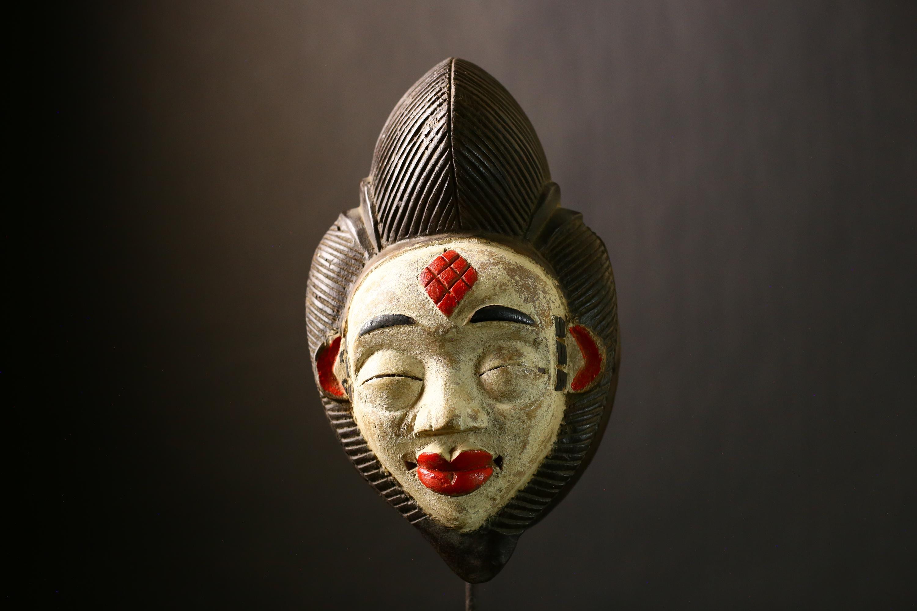 African Bapunu Tribal Mask Wood Gabon Distinctive Face Wall Decor Handmade Sculpture Authentic Ceremonial Traditional Home Decoration-G4319