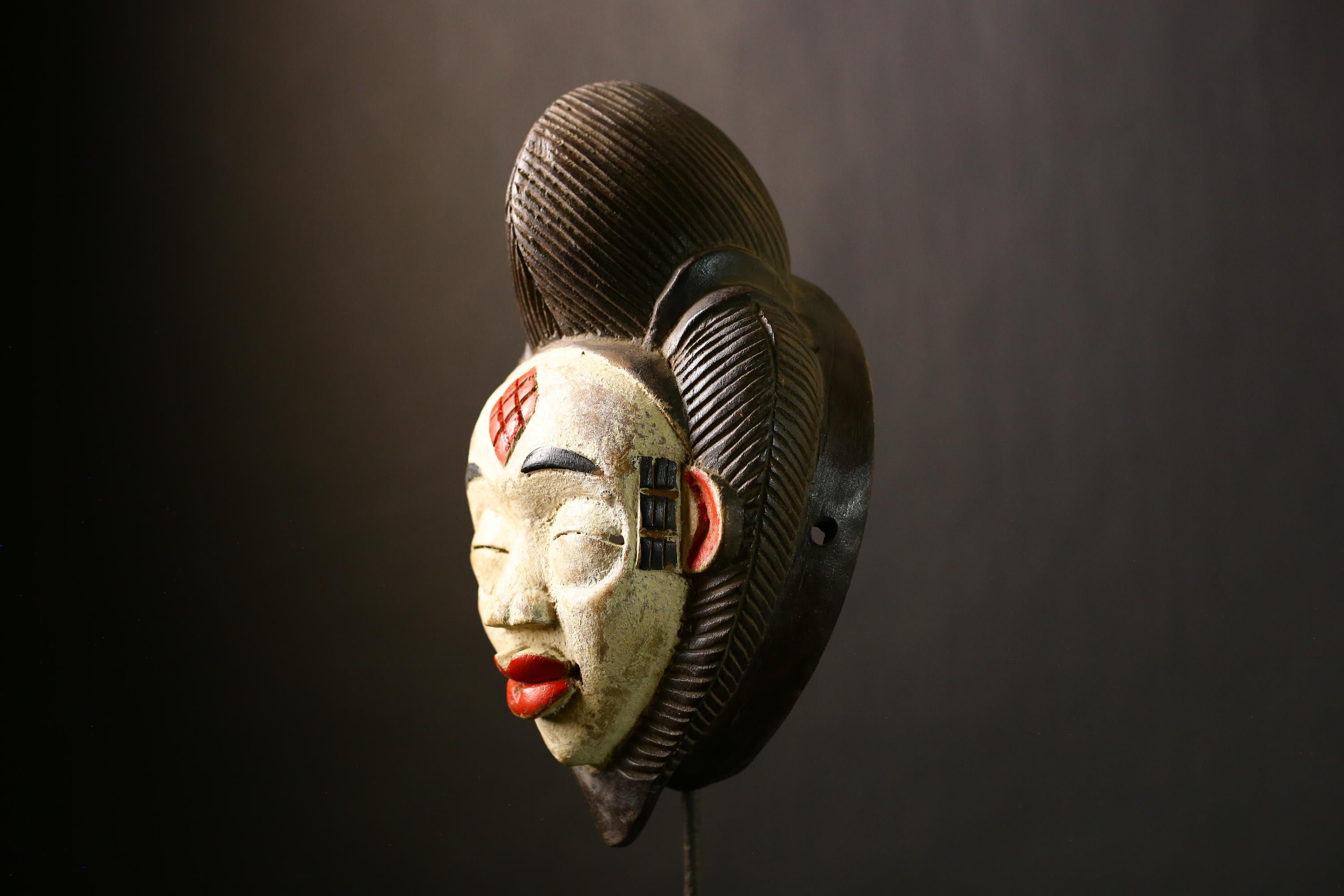 African Bapunu Tribal Mask Wood Gabon Distinctive Face Wall Decor Handmade Sculpture Authentic Ceremonial Traditional Home Decoration-G4319