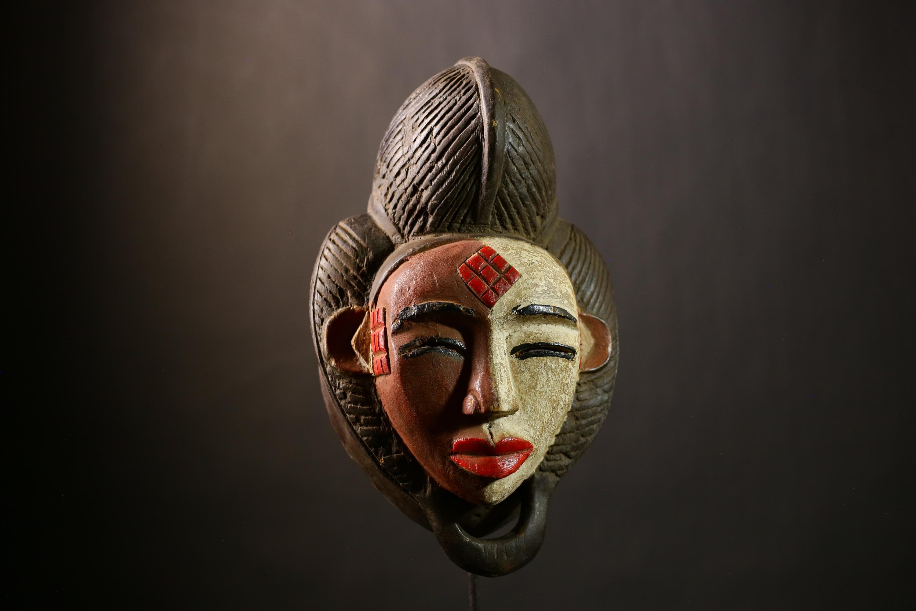 African Mask Wall Art | Old Puno Mask | Okuyi Mukudji Society | Gabon Decor | Unique African Decor | Ethnic Home Wall Art-G4351