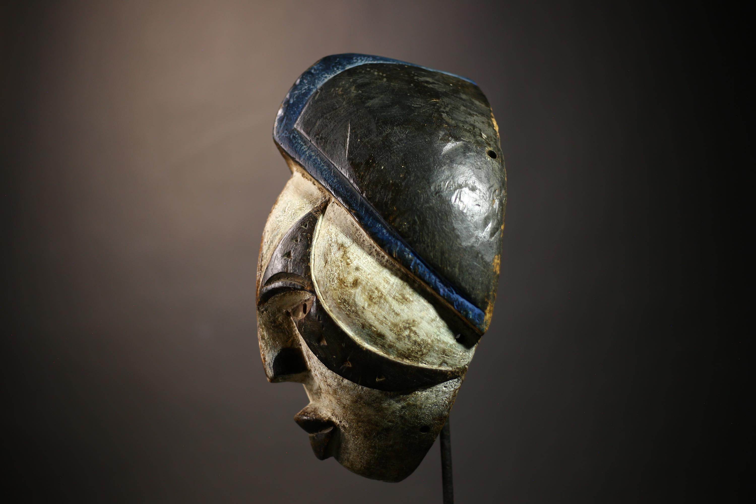 African Face Mask Art | Galoa Tribe Gabon | Decorative Wall Mask | Handcrafted Tribal Collectible | Unique Gabonese Decor | Mask-G4646