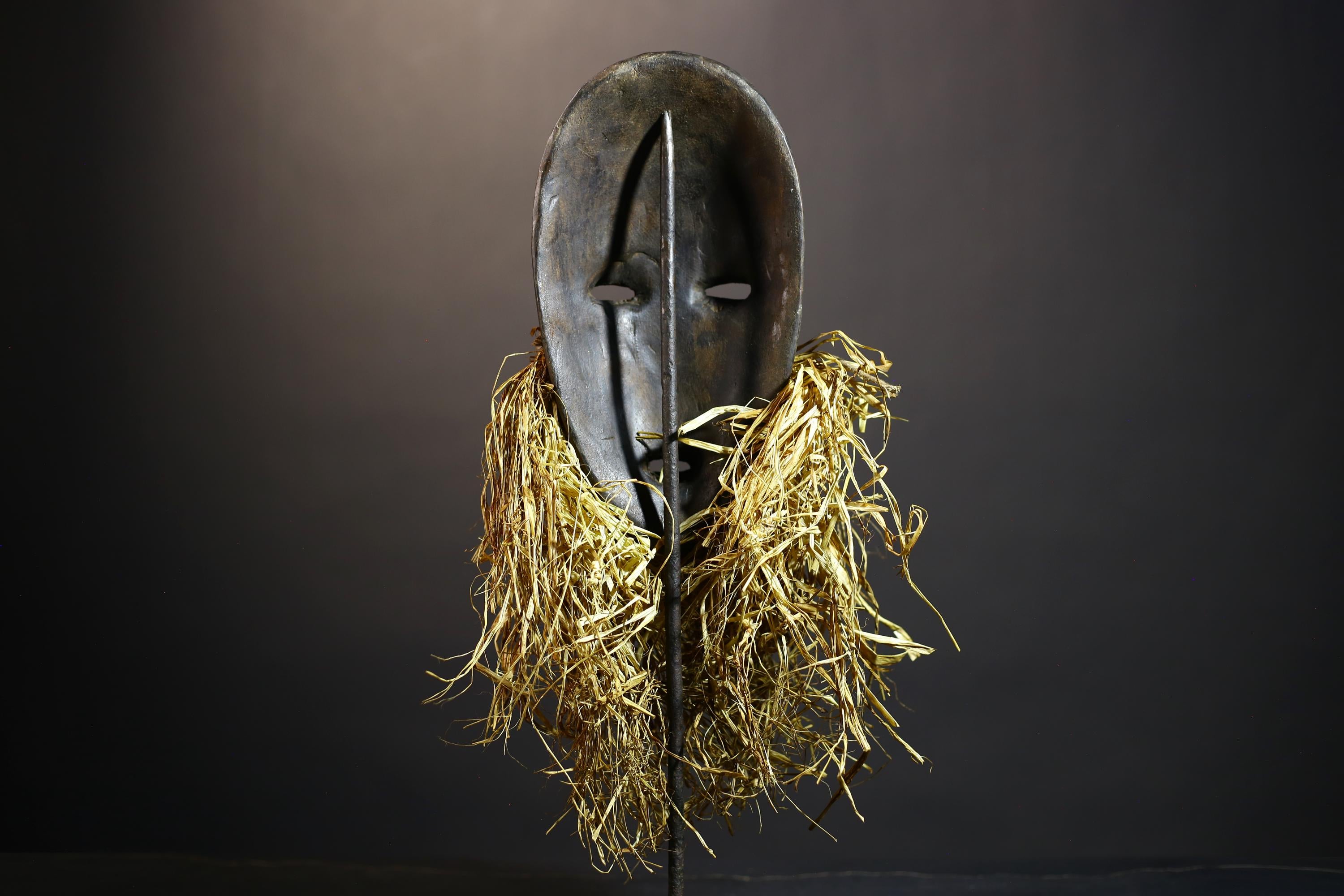 African Hand-Carved Dan Mask | Elegant Raffia Wall Art | Unique Home Décor Accent | Cultural Wall Hanging | Authentic African Design-G4822