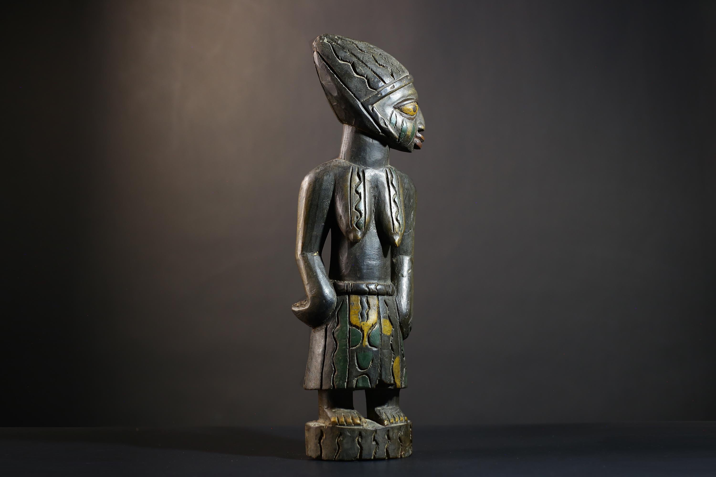 African Buyu Slave Figurine | Unique Tribal Art Piece | Handcrafted Decor | Cultural Collectible | Congo Zambia Heritage Gift -G4761