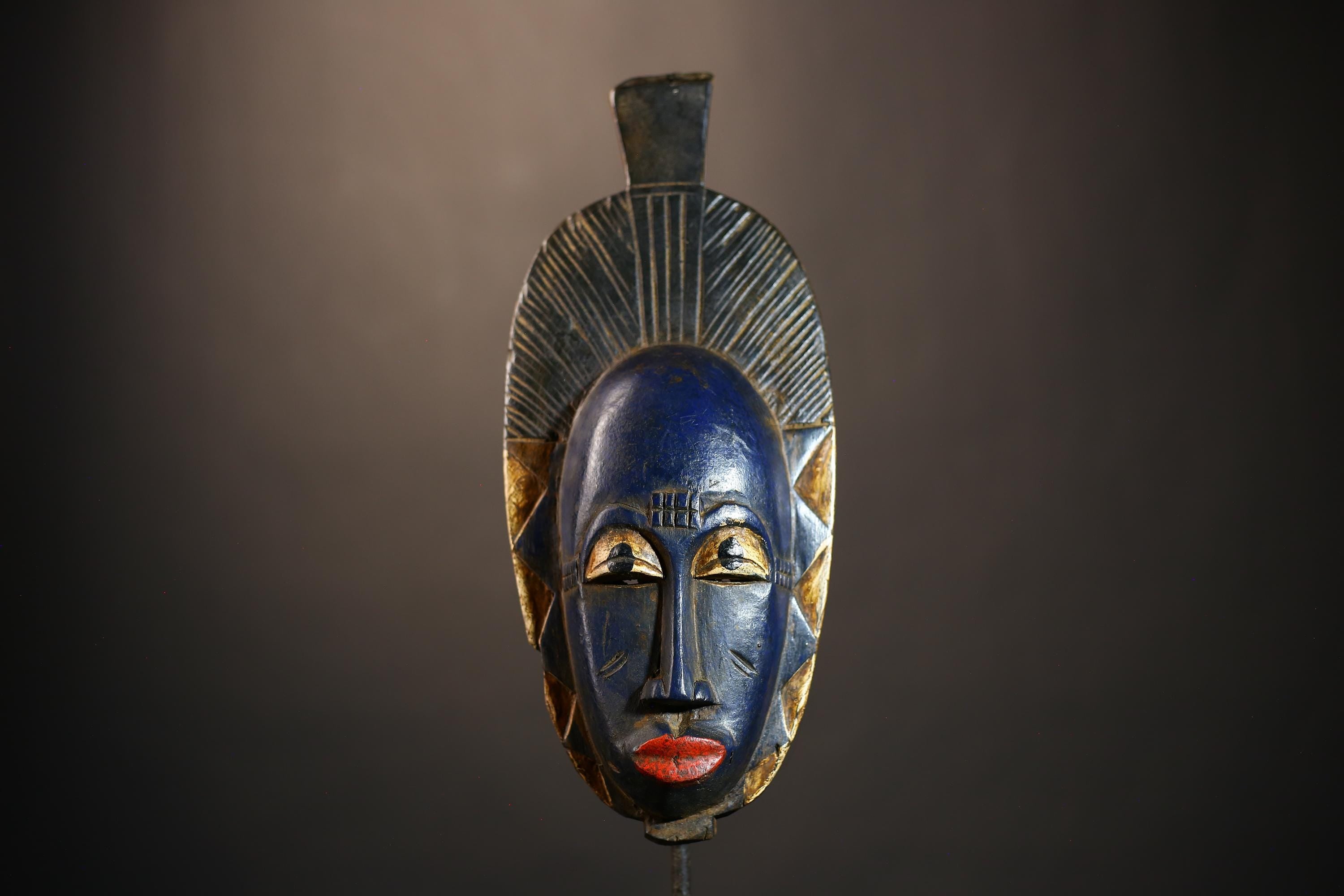 African Hand-Carved Guro Tribal Blue Mask Wooden Wall Art Vintage Decor-G4937