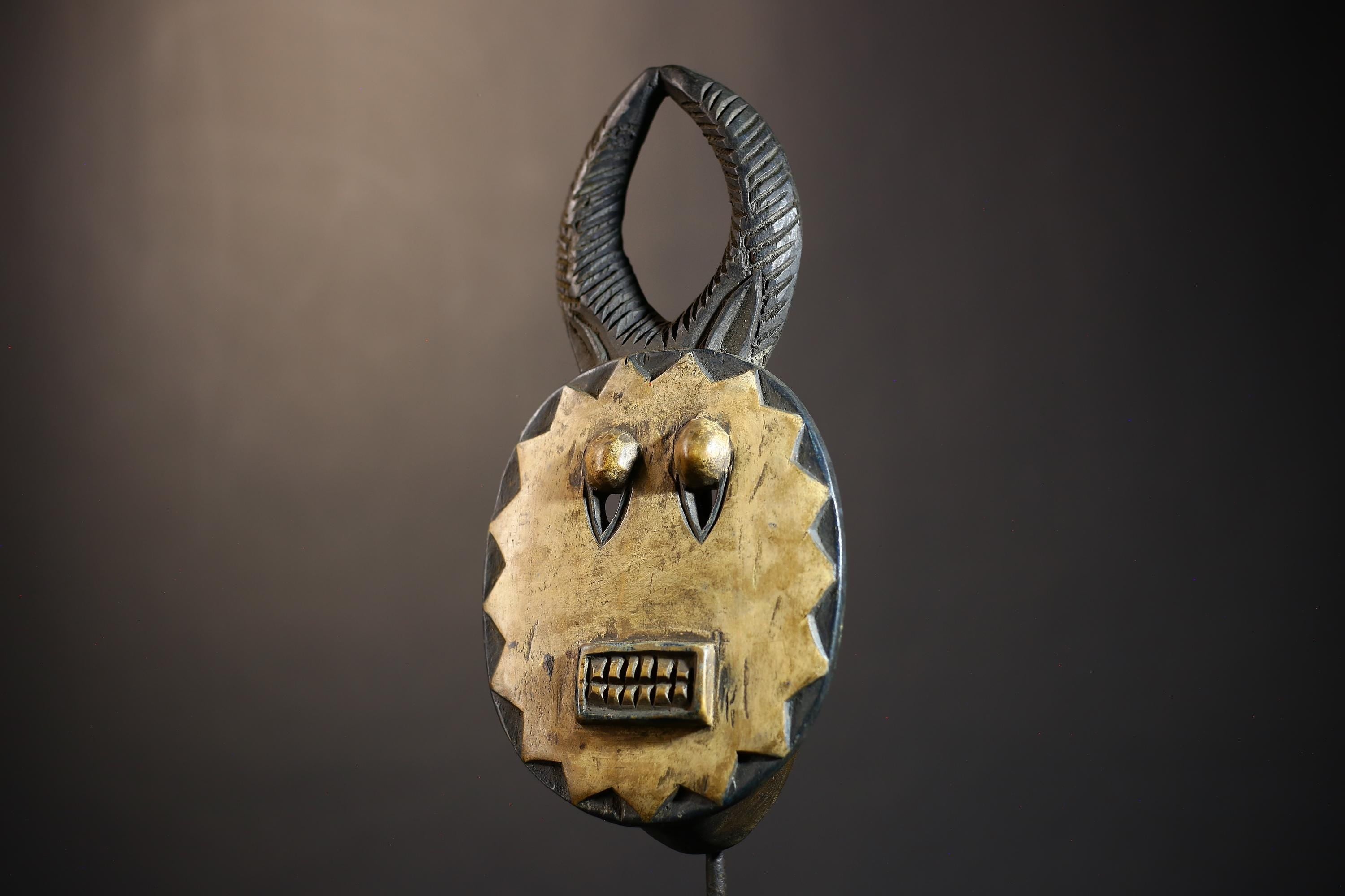 African Goli Mask Wall Art | Unique Wooden Tribal Decor | Handcrafted Art Piece for Home | Cultural Wall Hanging-G4812