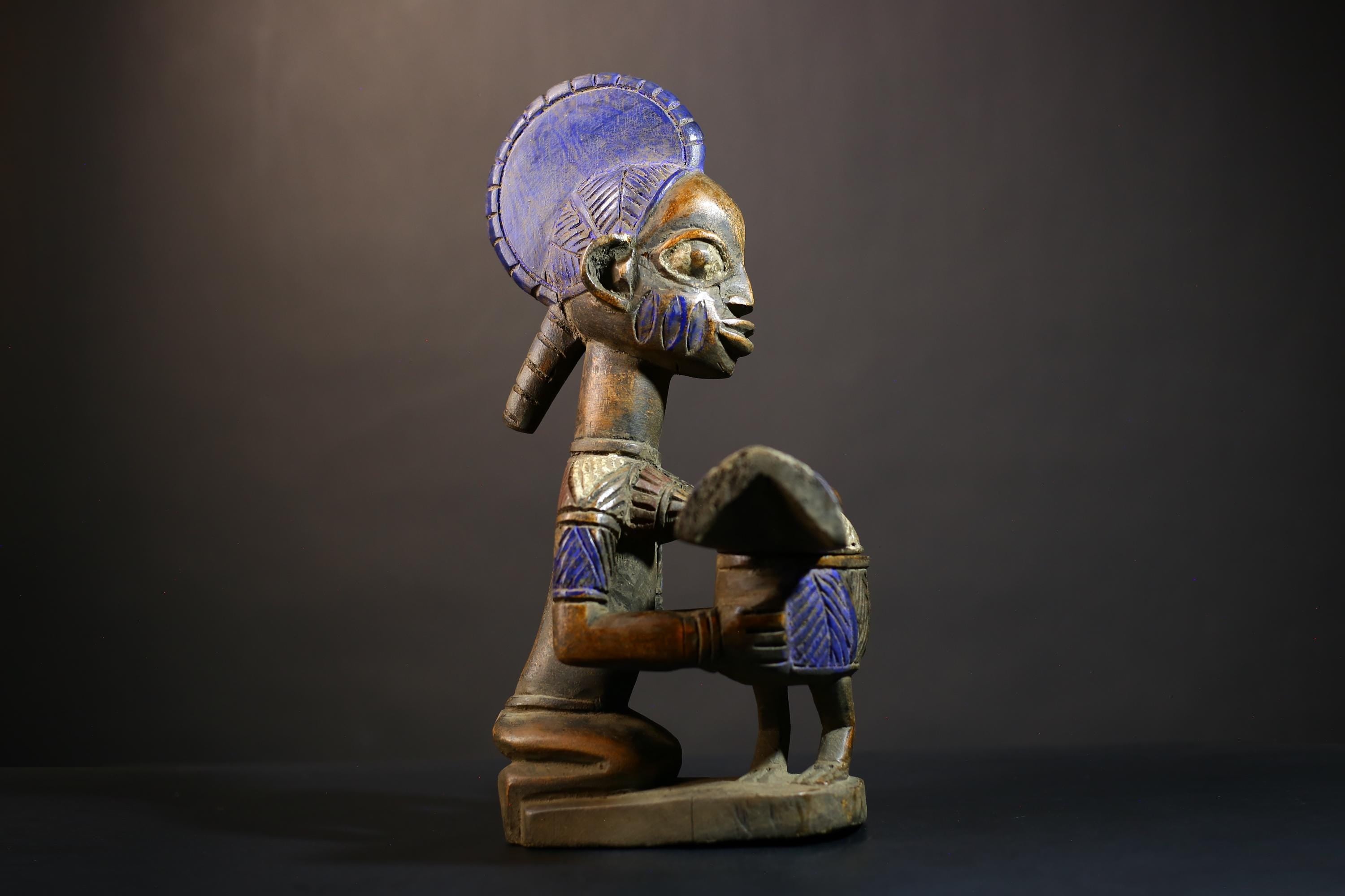 African Vintage Antique Wood Figure | Traditional Carved Art | Elegant Lady with Dish | Unique Home Decor | Collectible Sculpture-G4991