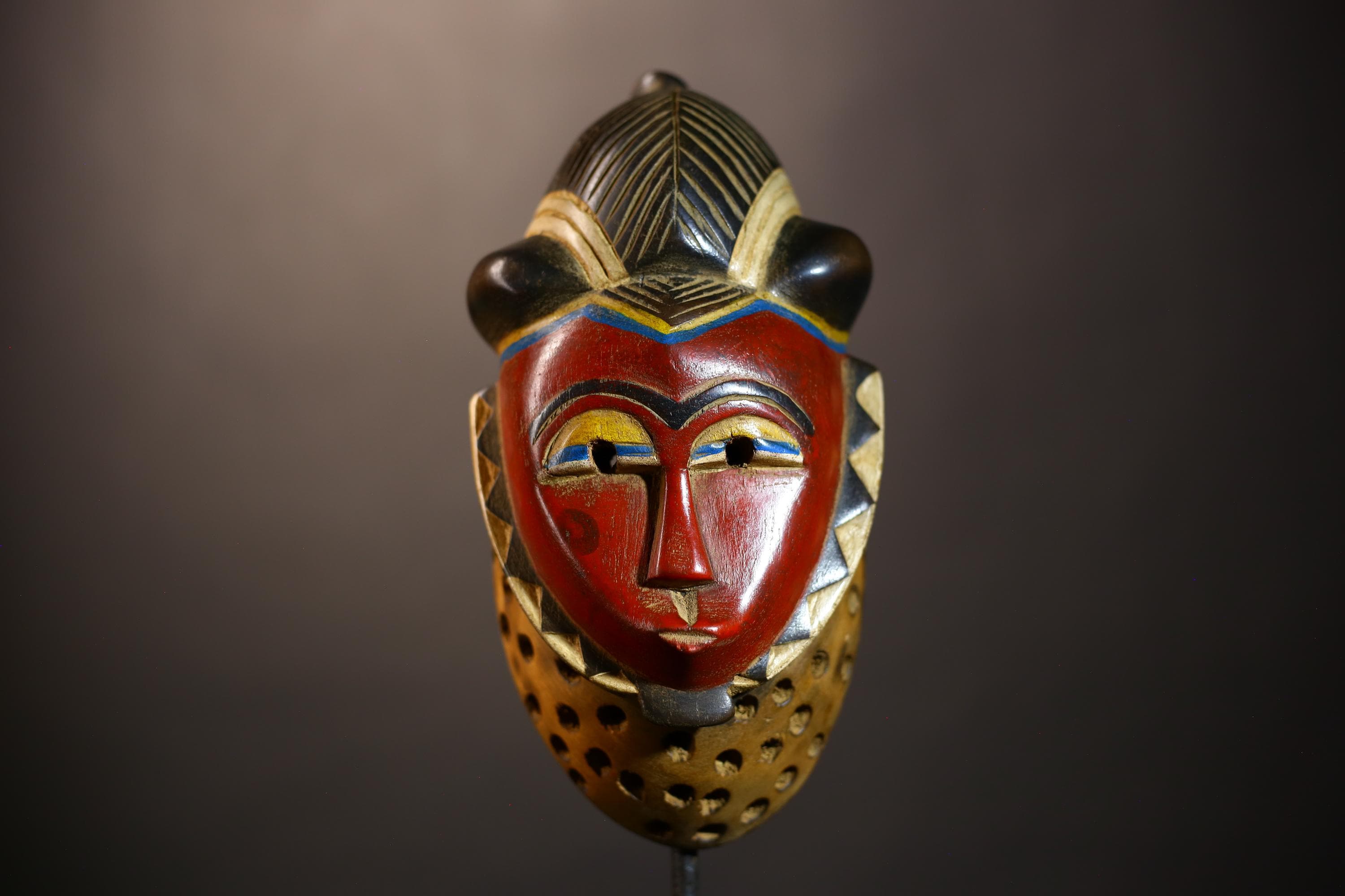 African Vintage Mask | Guro Red | Hand Carved Wooden | Tribal Wall Decor | Unique Art | Ethnic Style | Artisan Craft | Home Decoration-G5036