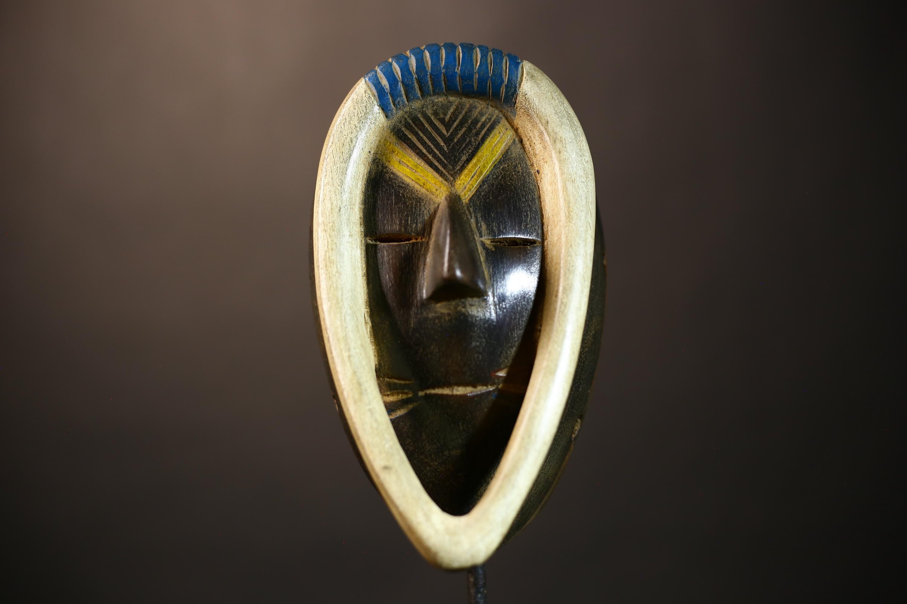 African Vintage Guro Mask | Handcrafted Tribal Art | Unique Wall Decor Accent | Ethnic Home Decoration | Artistic Heritage Piece-G5093