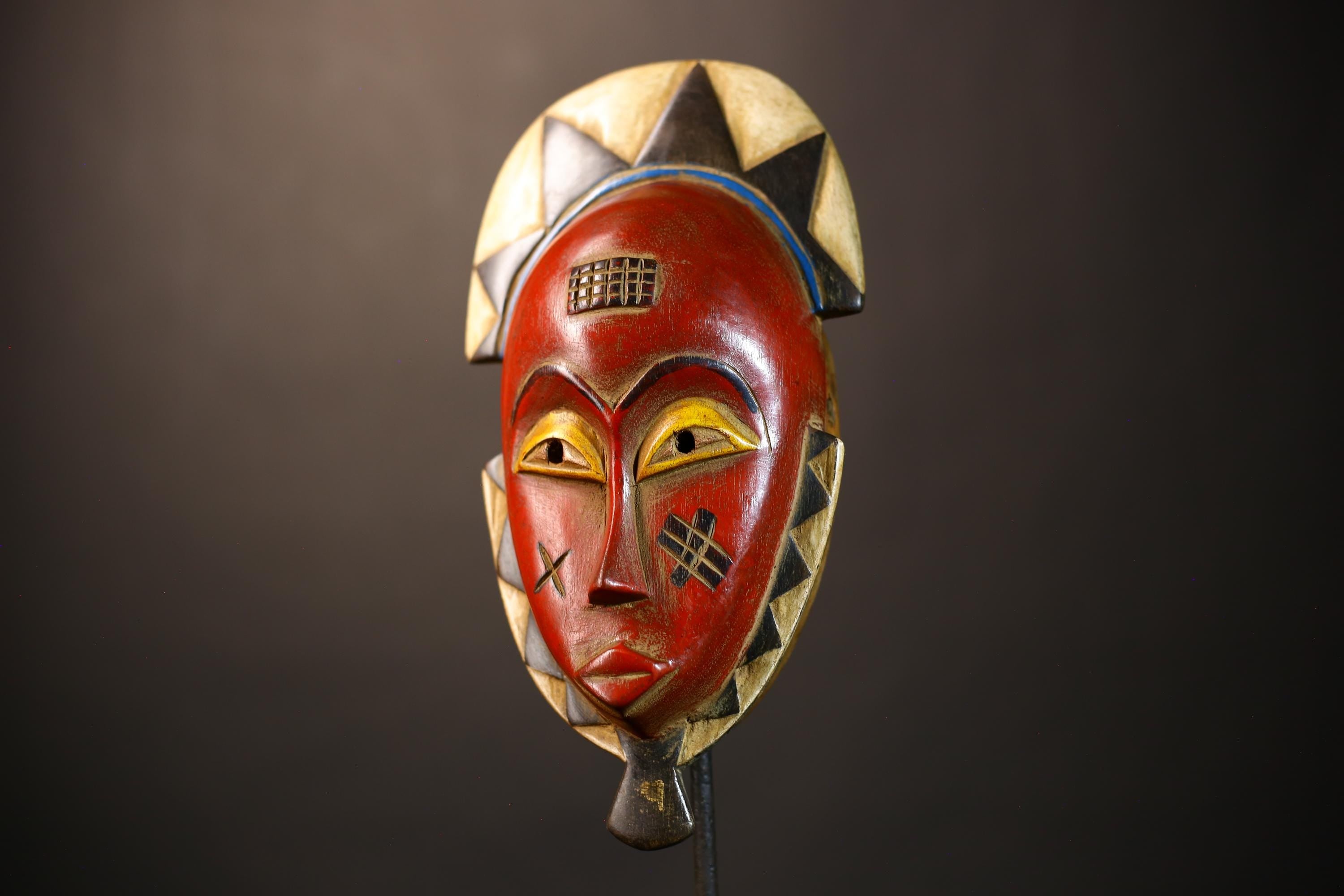 African Vintage Guro Mask | Handcrafted Tribal Art | Unique Wall Decor Piece | Ethnic Wall Hanging for Collectors-G5066