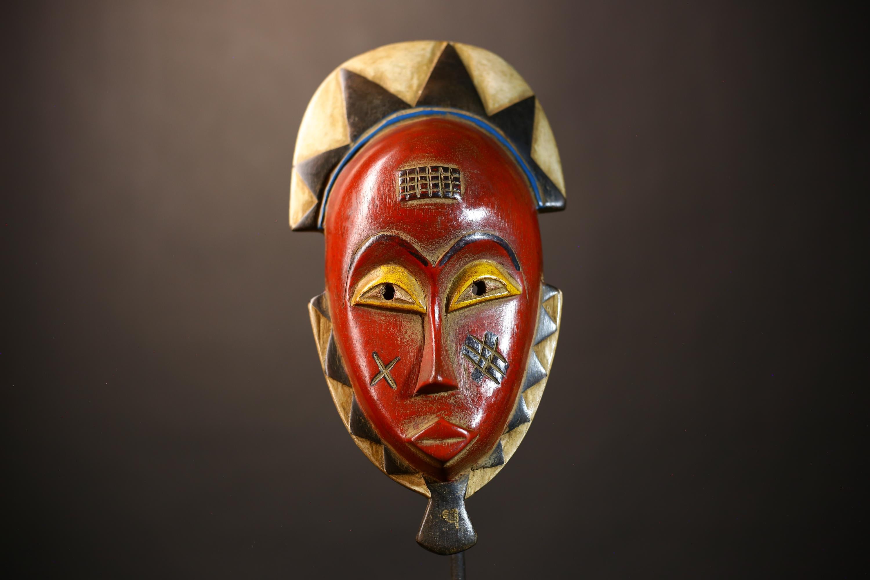 African Vintage Guro Mask | Handcrafted Tribal Art | Unique Wall Decor Piece | Ethnic Wall Hanging for Collectors-G5066