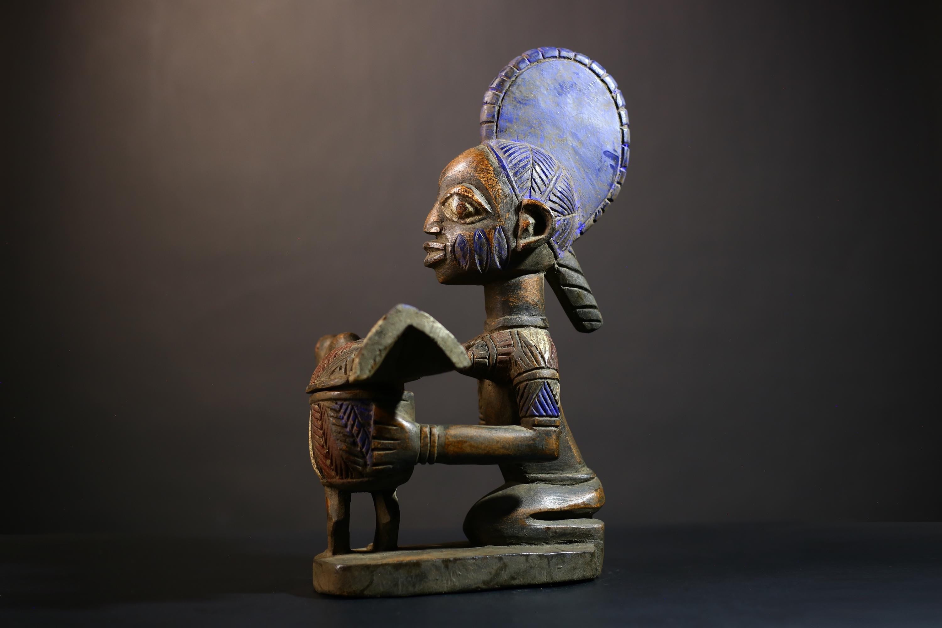 African Vintage Antique Art Figure | Traditional Kneeling Lady with Child | Unique Home Decor | Hand-Carved Wood Sculpture | Ethnic -G4988