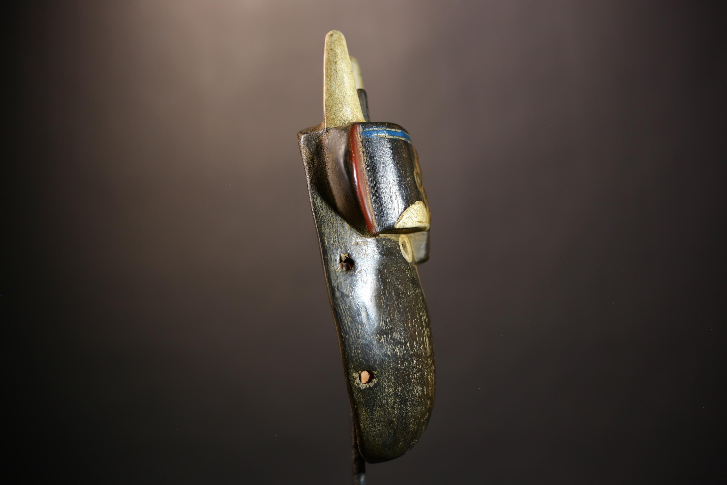 African Toma GURO Mask | Carved Wood Tribal Decor | Unique Home Décor | Authentic Art Piece | Cultural Heritage Decor-G5003