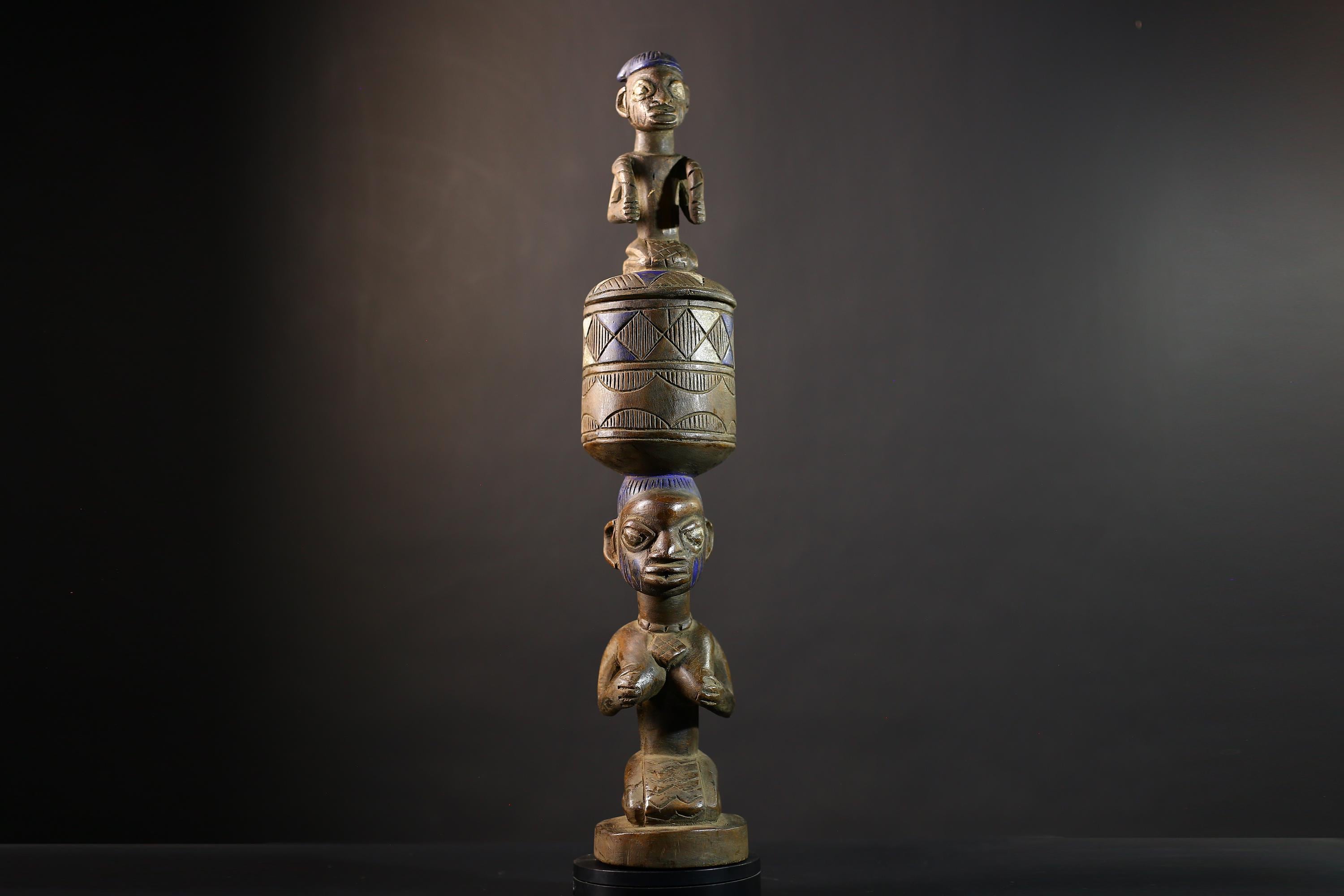 African Chockwe Vintage Figure | Collectible Art from Angola | DRC & Zambia | Ethnic Home Decor | Unique Cultural Heritage Piece-G5141