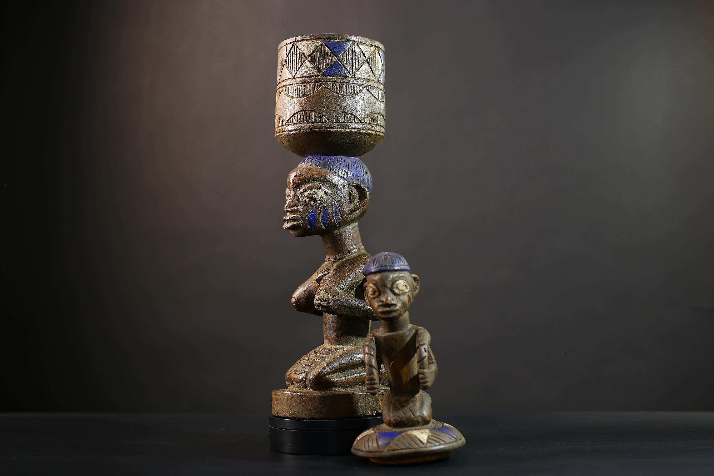 African Chockwe Vintage Figure | Collectible Art from Angola | DRC & Zambia | Ethnic Home Decor | Unique Cultural Heritage Piece-G5141
