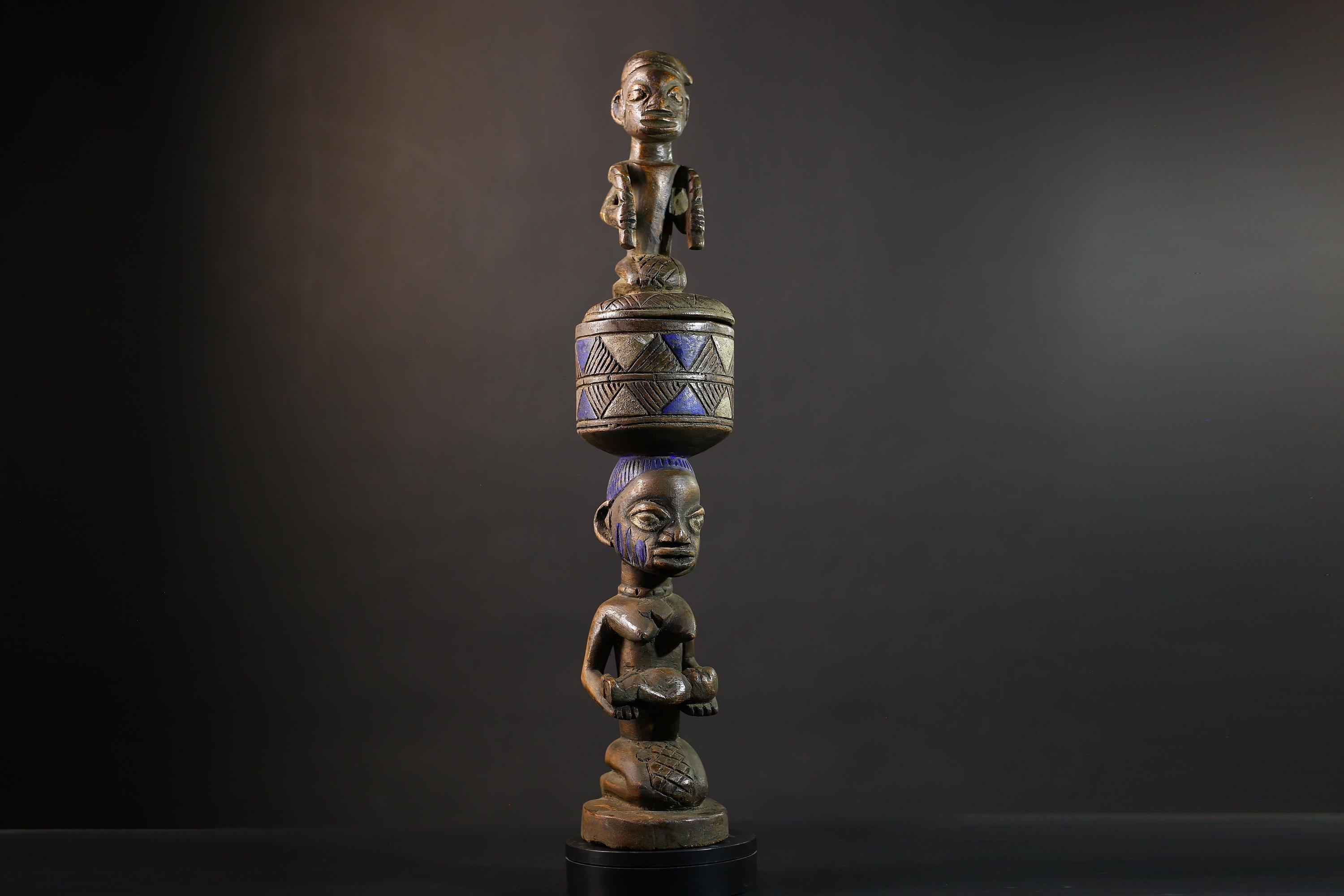 African Vintage Antique Art Figure | Olumeye Kneeling Female Statue | Unique Cultural Decor | Handcrafted Traditional Piece -G5152