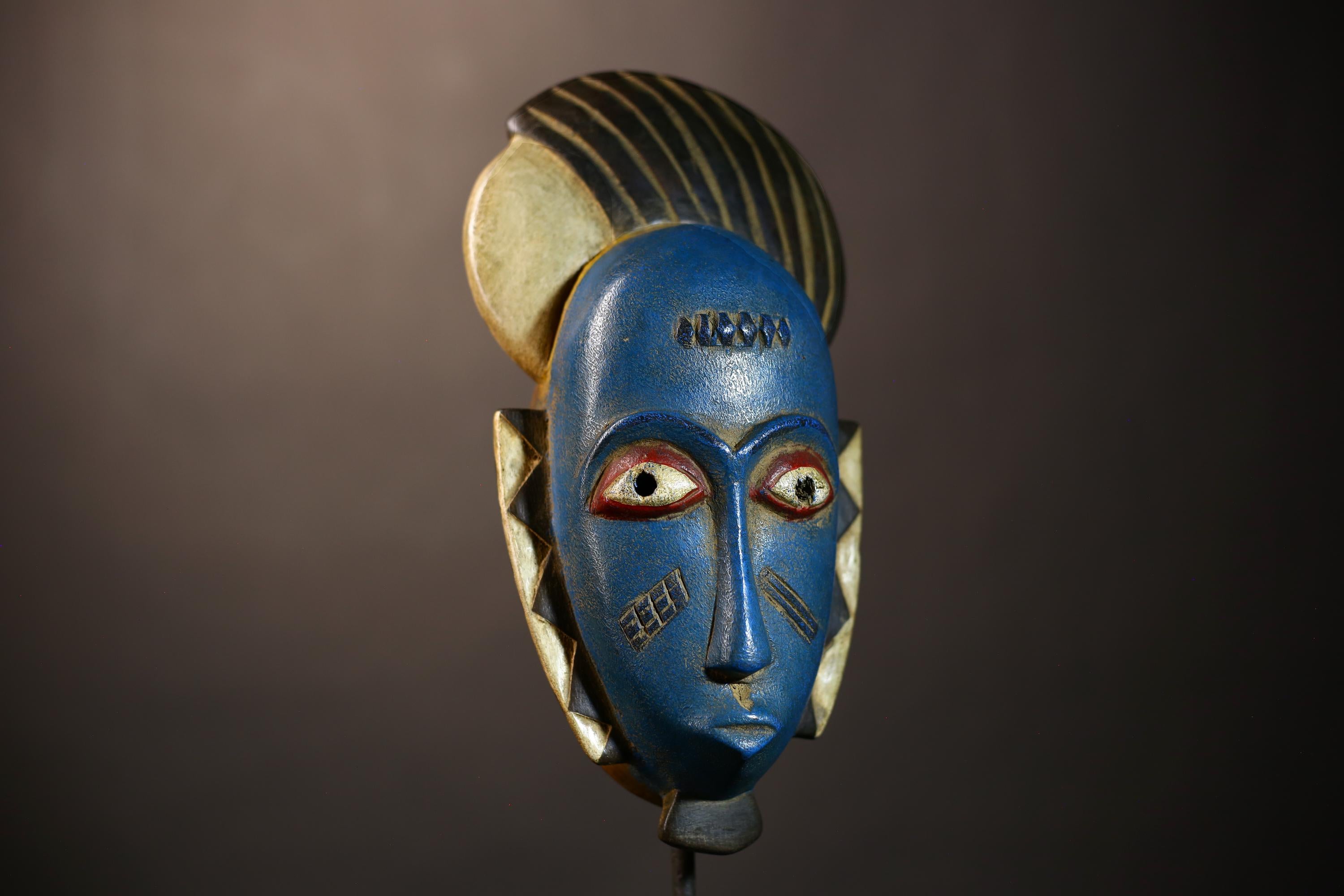 African Vintage Guro Mask | Handmade Blue Wall Art | Unique Home Décor | Tribal Accent | Ethnic Craftsmanship-G5050