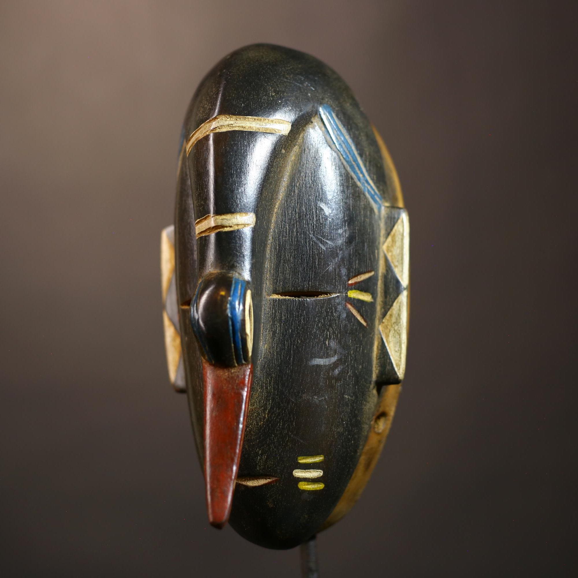 African Guro Mask | Vintage Hand-Carved Tribal Art | Unique Wooden Decor | Ethnic Wall Sculpture | Cultural Home Accent-G5083